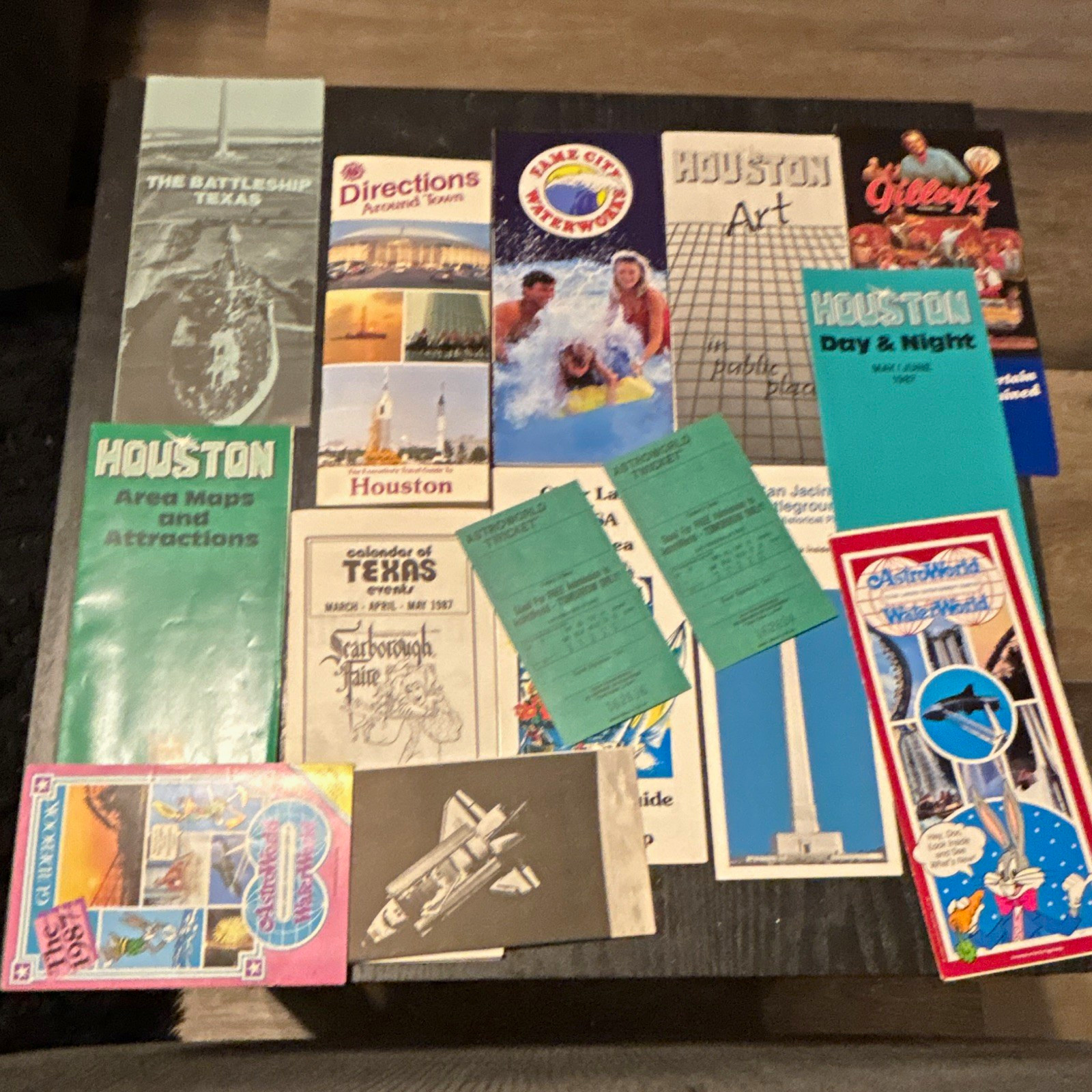 Houston Texas Travel Ephemera Lot: Souvenir Brochures & Astroworld Tickets