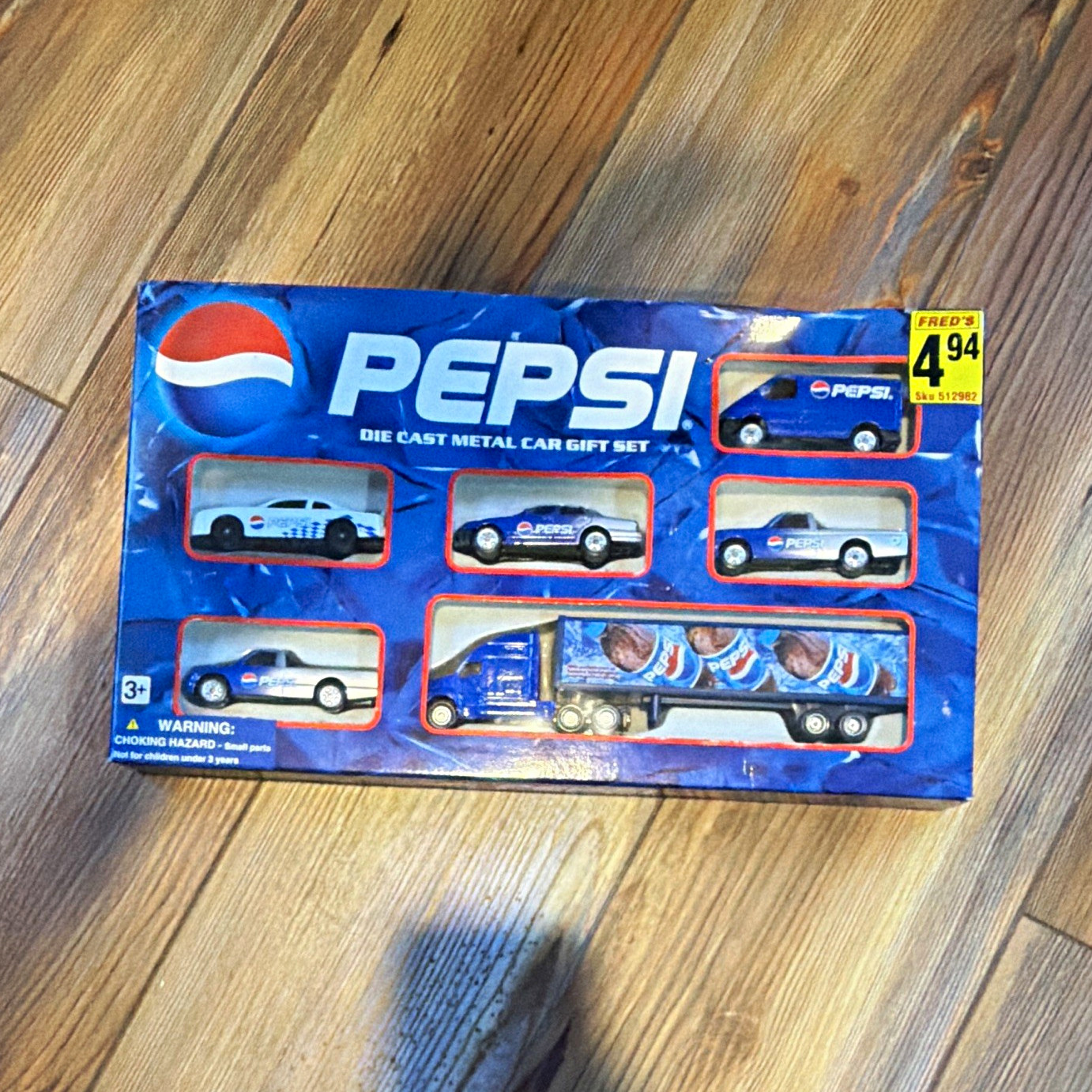 Pepsi Die Cast Metal Car Gift Set Golden Wheel Vintage 6-pack