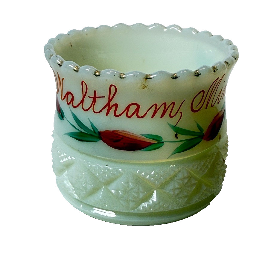 WALTHAM MN MINNESOTA Uranium Antique Custard Glass Souvenir TRINKET CUP
