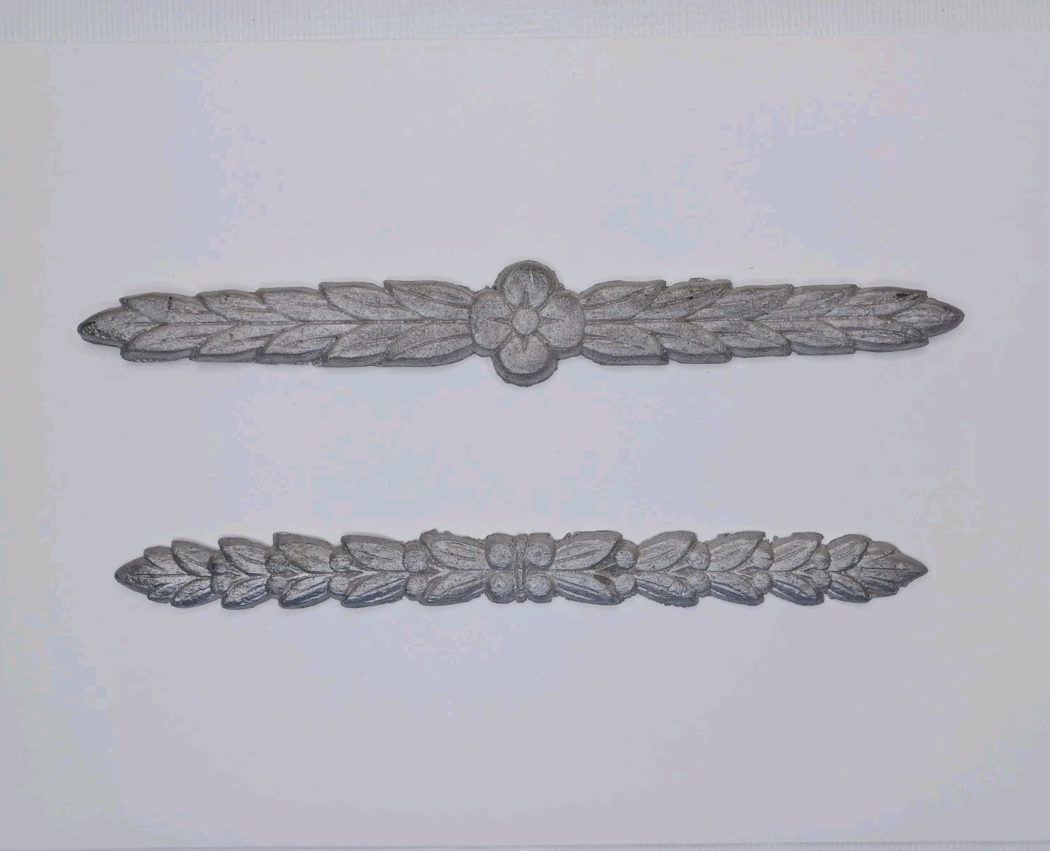 Cast Aluminum Decorative Pieces Set Of 2
