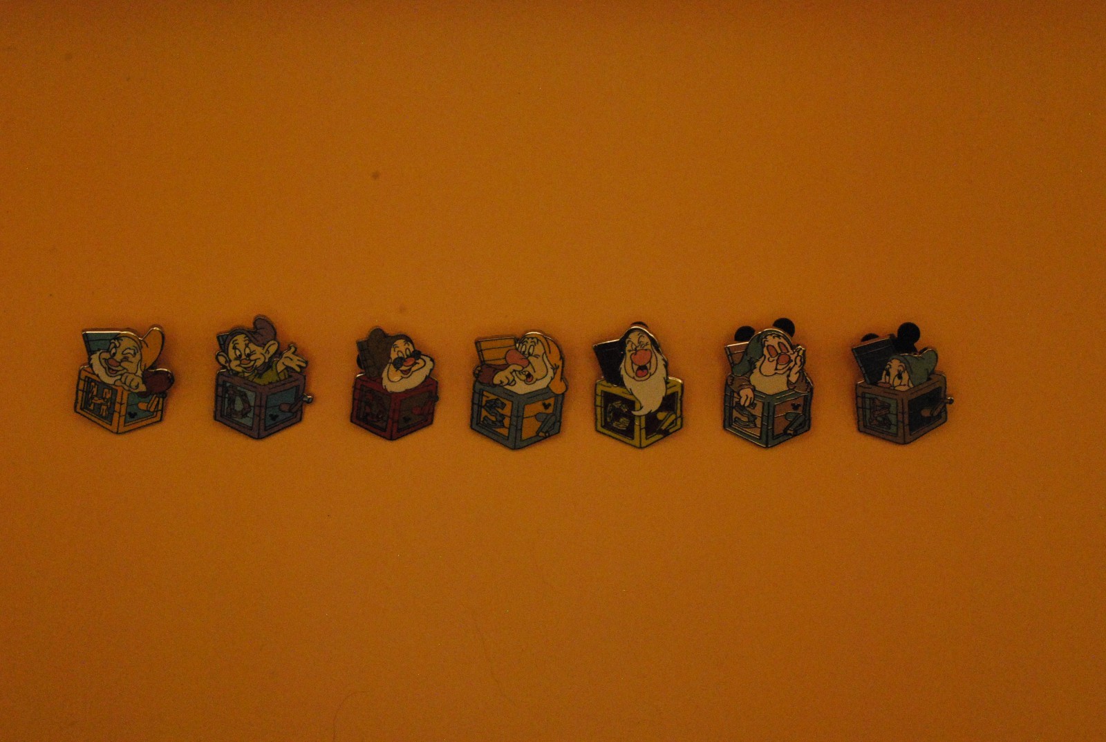 2011 Disney Seven Dwarves Jack-in-the-Box Hidden Mickey Pins (Complete Set)