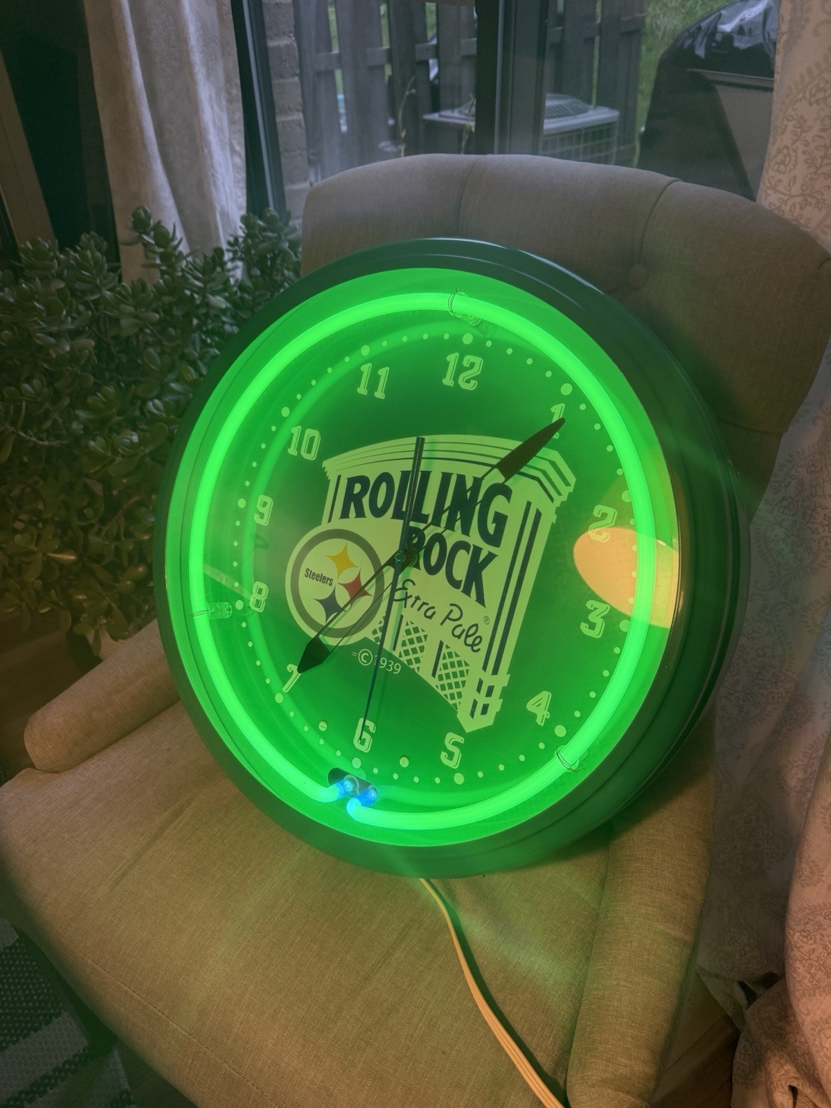 Vintage Rolling Rock /Pittsburgh Steelers Green Neon Beer Wall Clock, Perfect