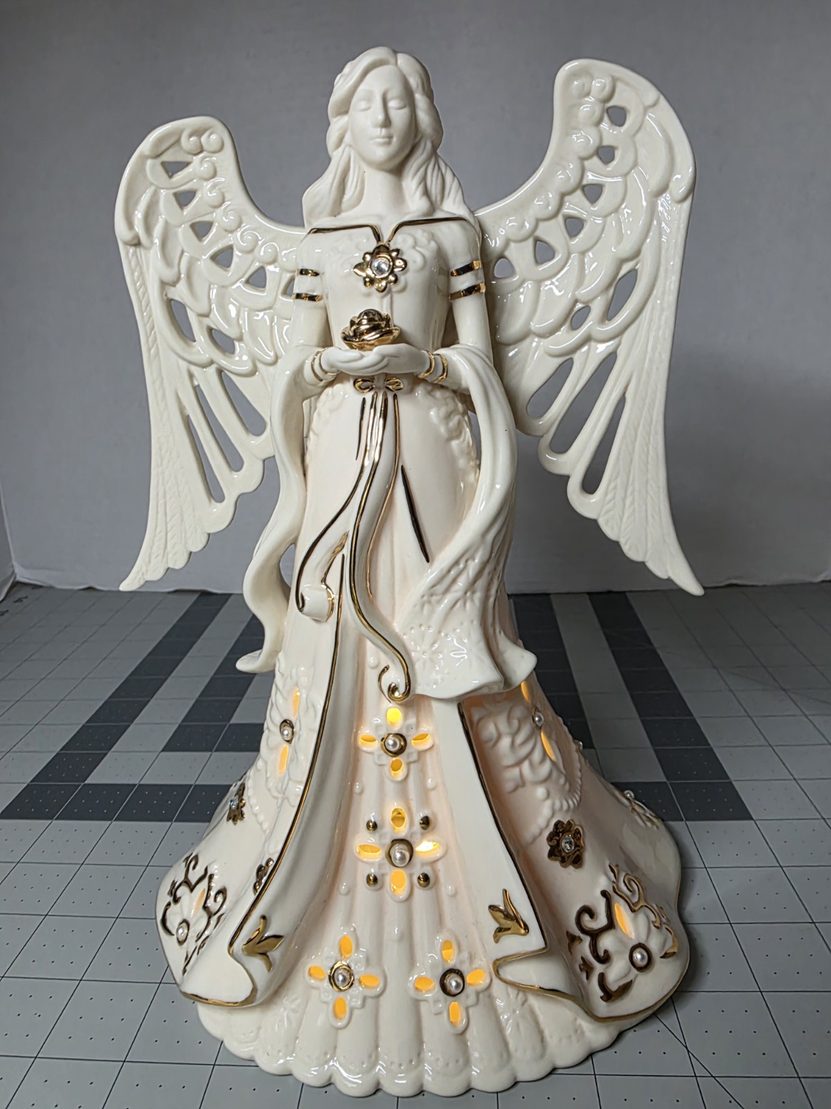 RARE Lenox Florentine & Pearl Lighted Angel 24k Gold Trim Discontinued 2001-2018