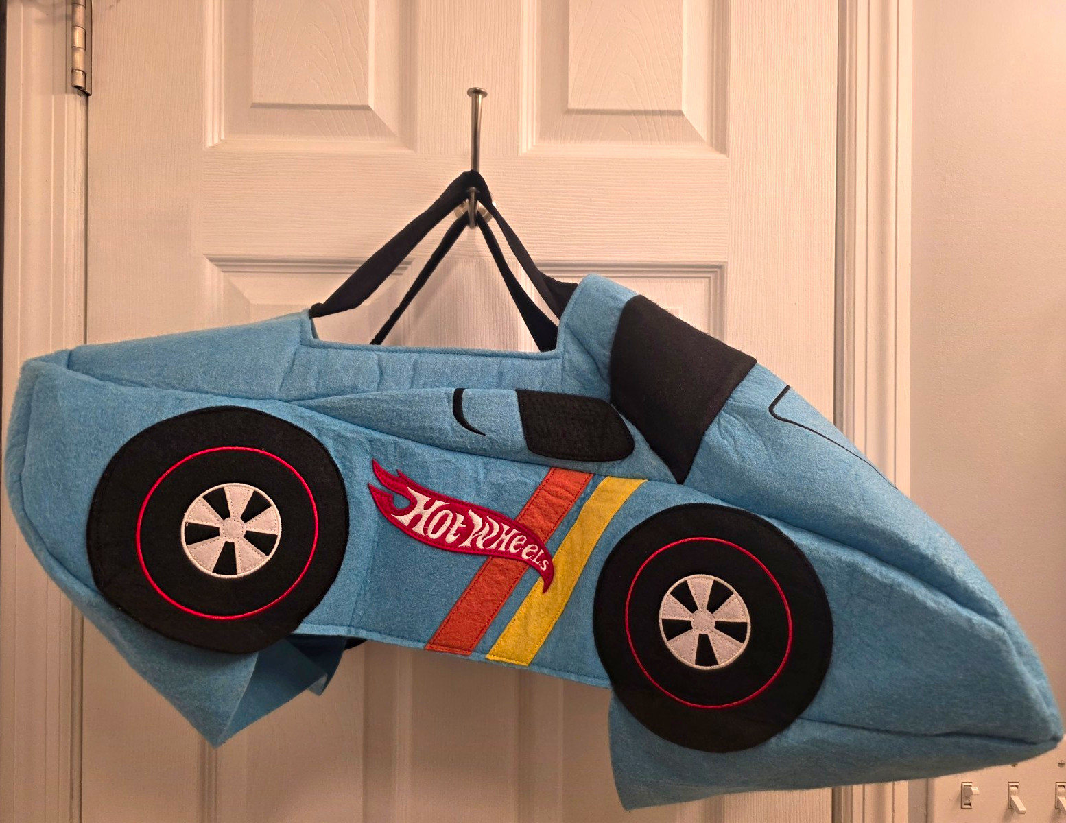 RARE Pottery Barn Kids Hot Wheels 3D Felt Race Car Costume – Size 4-6