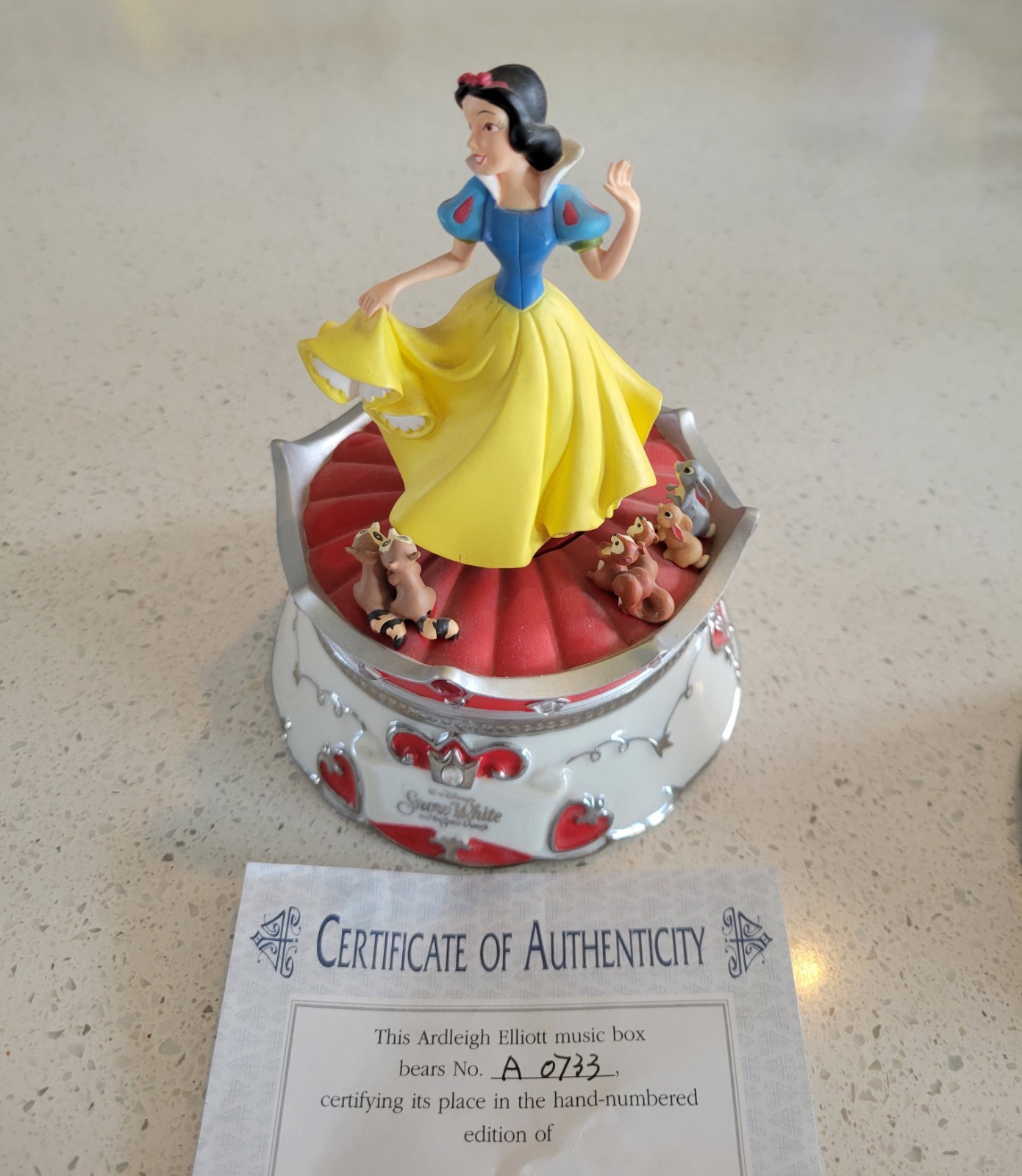 Disney Ardleigh Elliott - Snow White - Music Box Dreams Come True With COA