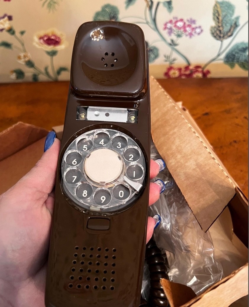 Vintage 1980's Retro ITT Cocoa Brown Rotary Dial Telephone NEW