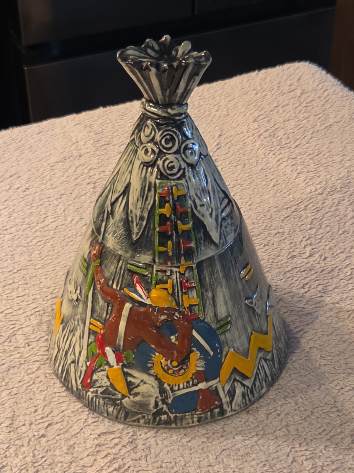 Vintage 1950s McCoy Pottery Slant Top Teepee Indian Cookie Jar USA 137 Complete