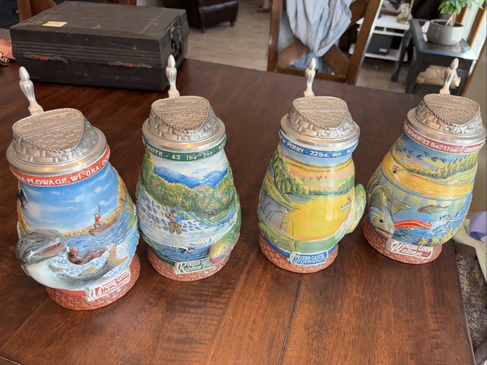 Longton Crown Fishing Hall of Fame Stein Muskellunge Muskie Bass Walleye