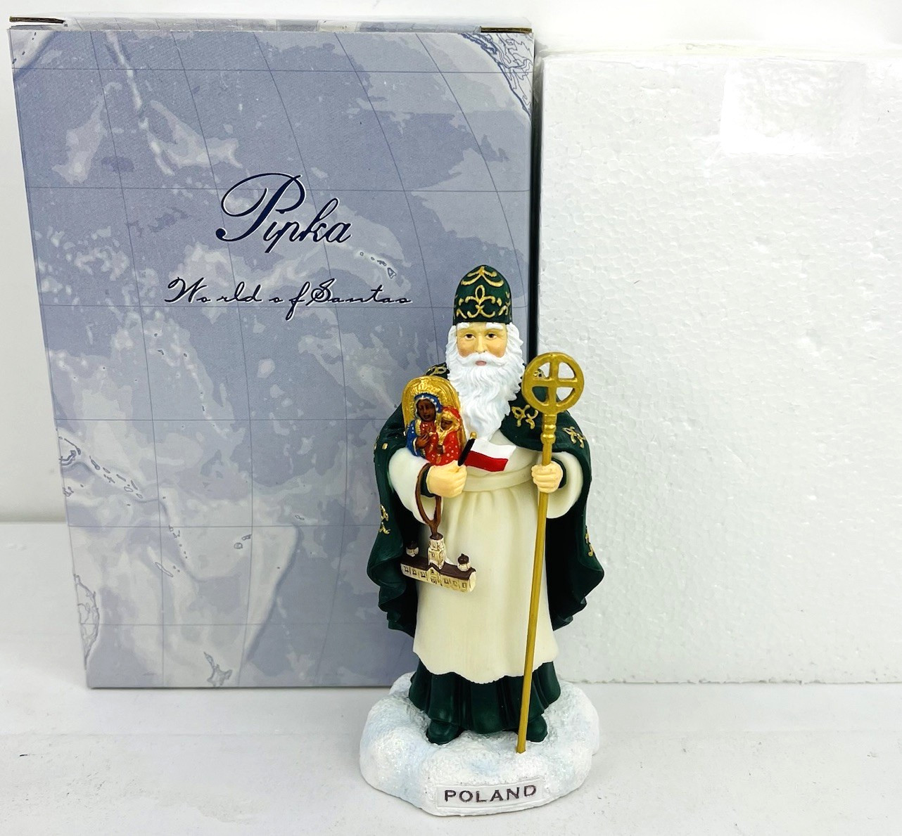 Pipka World Of Santas Poland 5.25” Figurine #14007 Christmas Festive 2004 w/Box