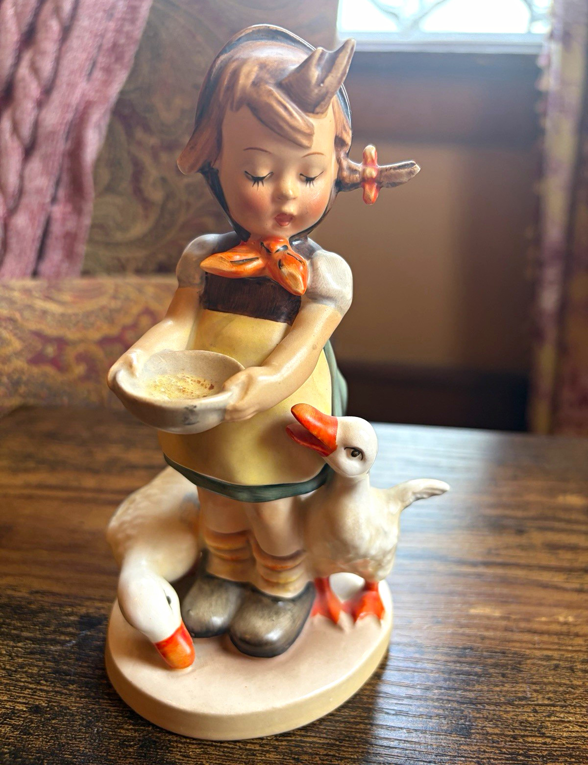 Vintage Hummel 197/1 ‘Be Patient’ Figurine TMK3 Stylized Bee Goebel 6