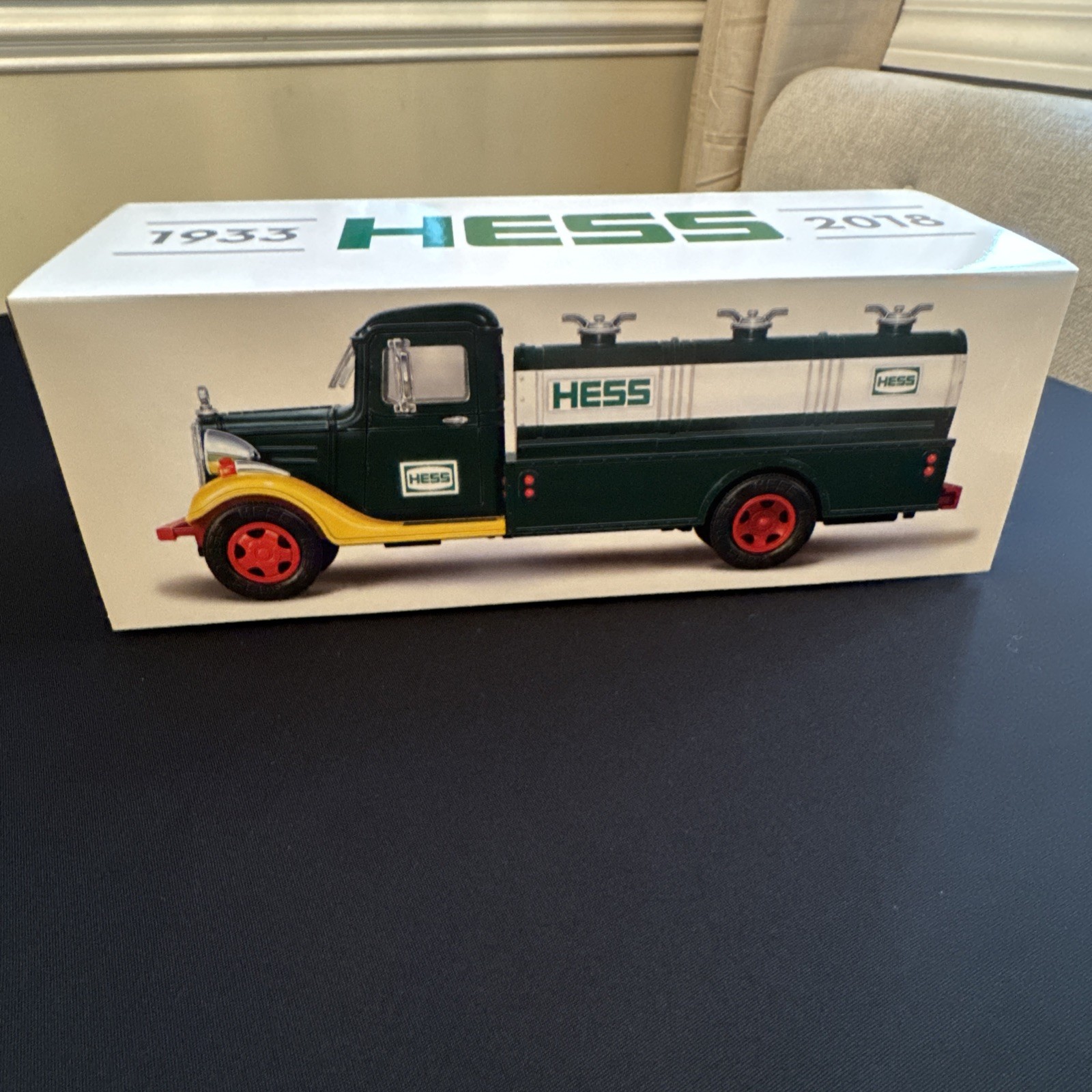 2018 Hess Collector’s Edition First Hess Truck 85th Anniversary 1933 NEW
