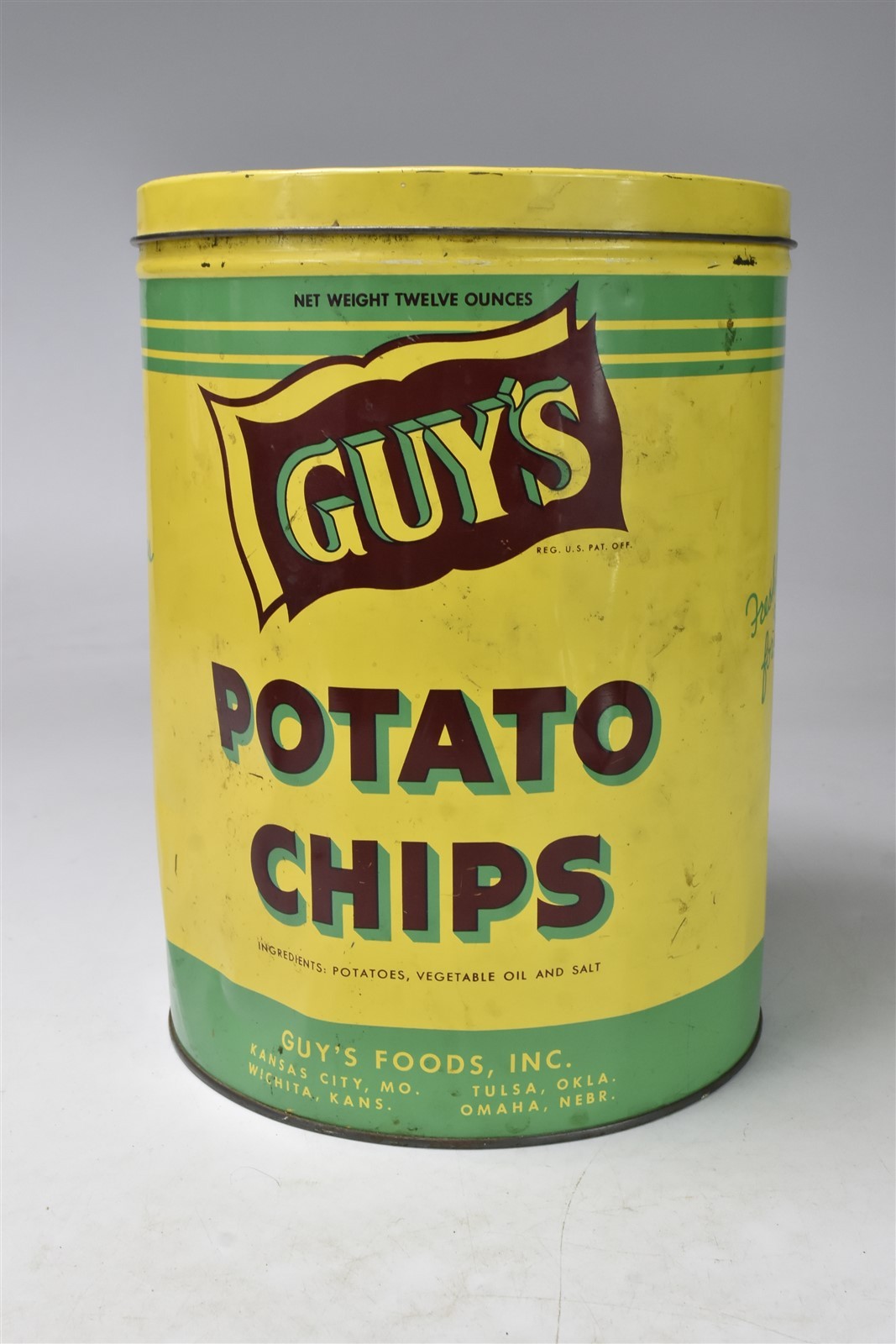Vintage GUY'S POTATO CHIPS TIN MISSOURI KANSAS OKLAHOMA NEBRASKA #09401
