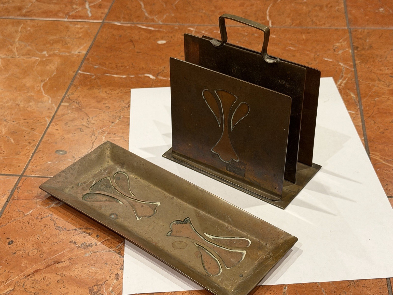 ART DECO ART NOUVEAU BRASS & INLAID COPPER LETTER HOLDER & TRAY DESK OFFICE SET