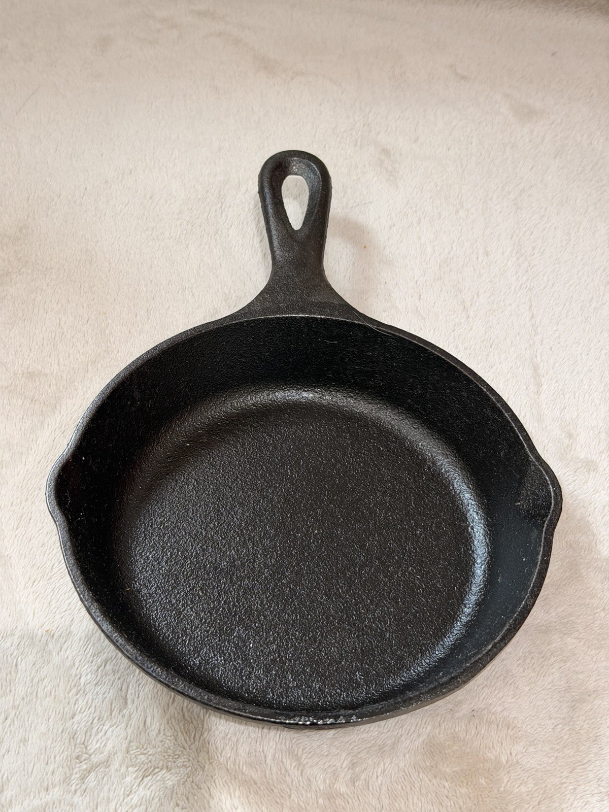 Vintage Lodge  USA Cast Iron Skillet New