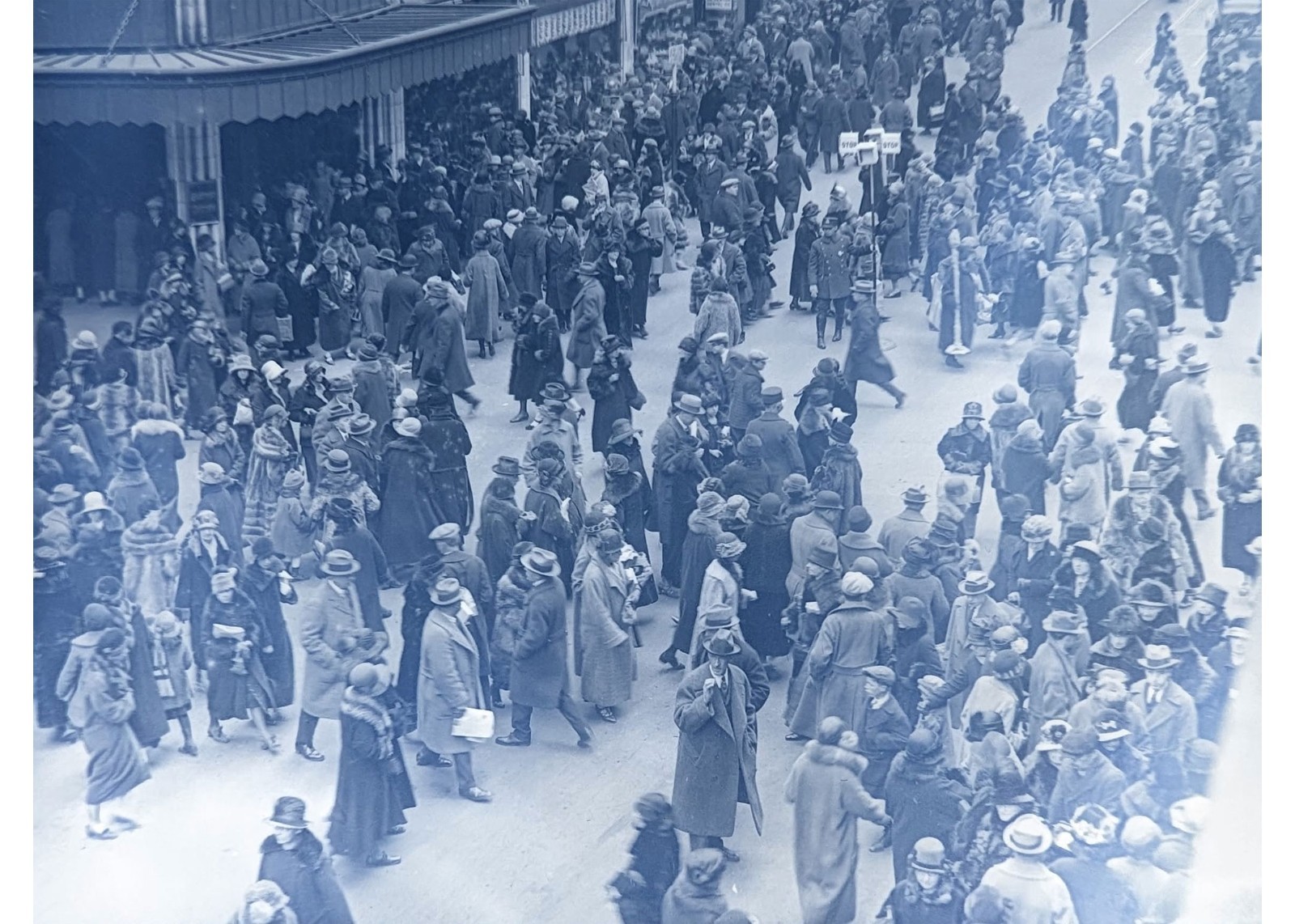1929 Boston Downtown Crossing Christmas Shoppers Crowd Train Glass Negative OOAK