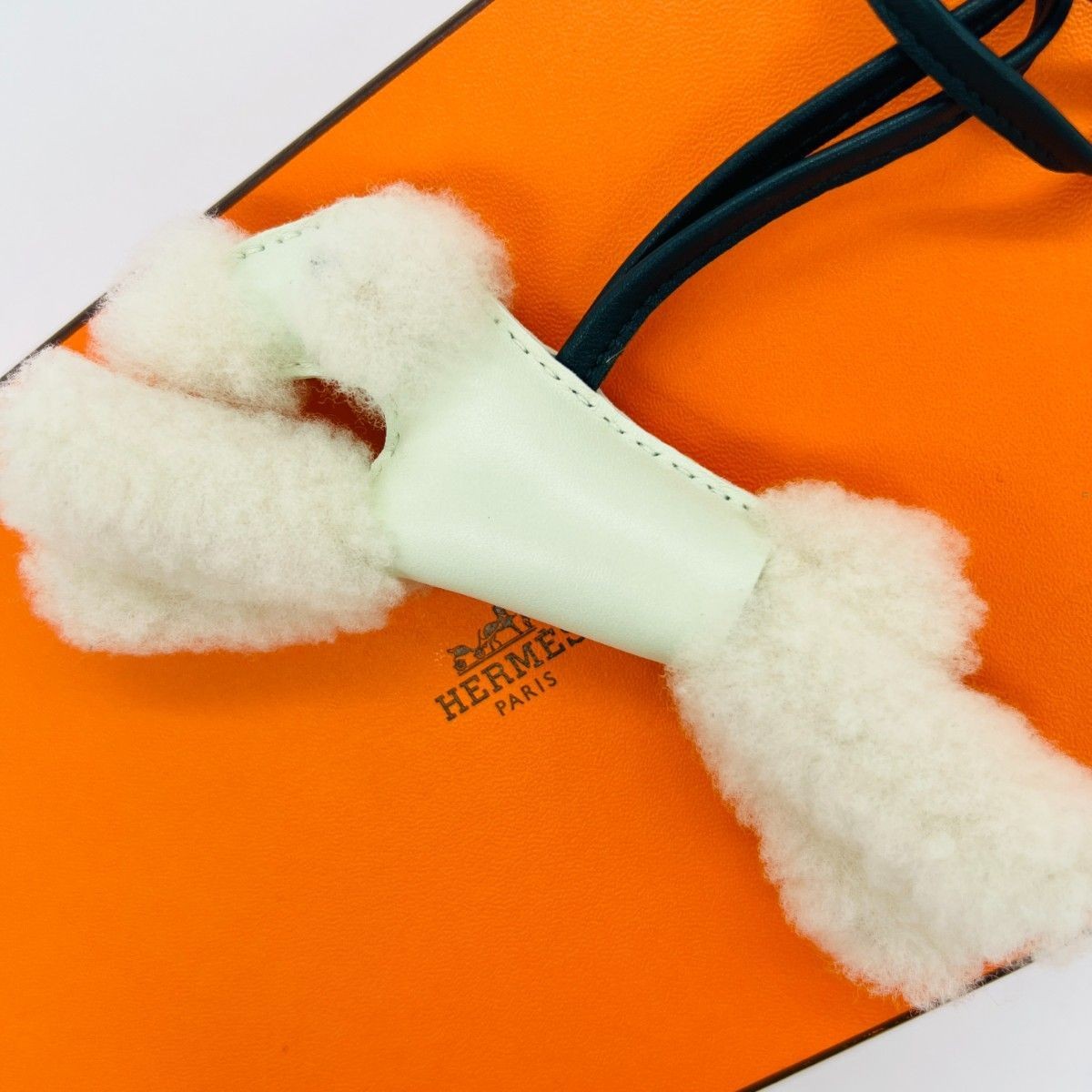 Hermès Buddy Charm U Stamp 2022 Anyo Miro Green系