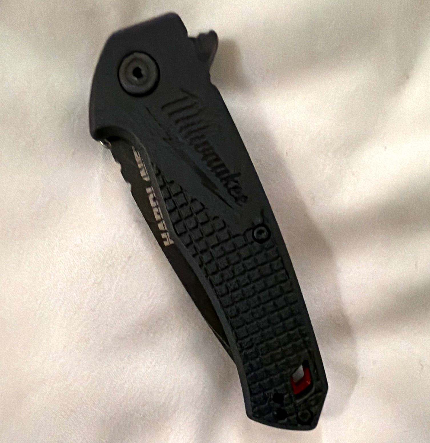Milwaukee FASTBACK Folding Pocketknife Serrated Drop Point, Belt Clip, Black/Red