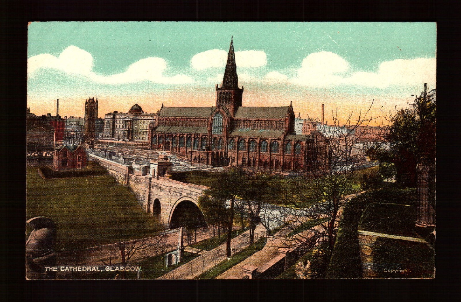 POSTCARD : SCOTLAND - GLASGOW - VIEW OF THE CATHEDRAL