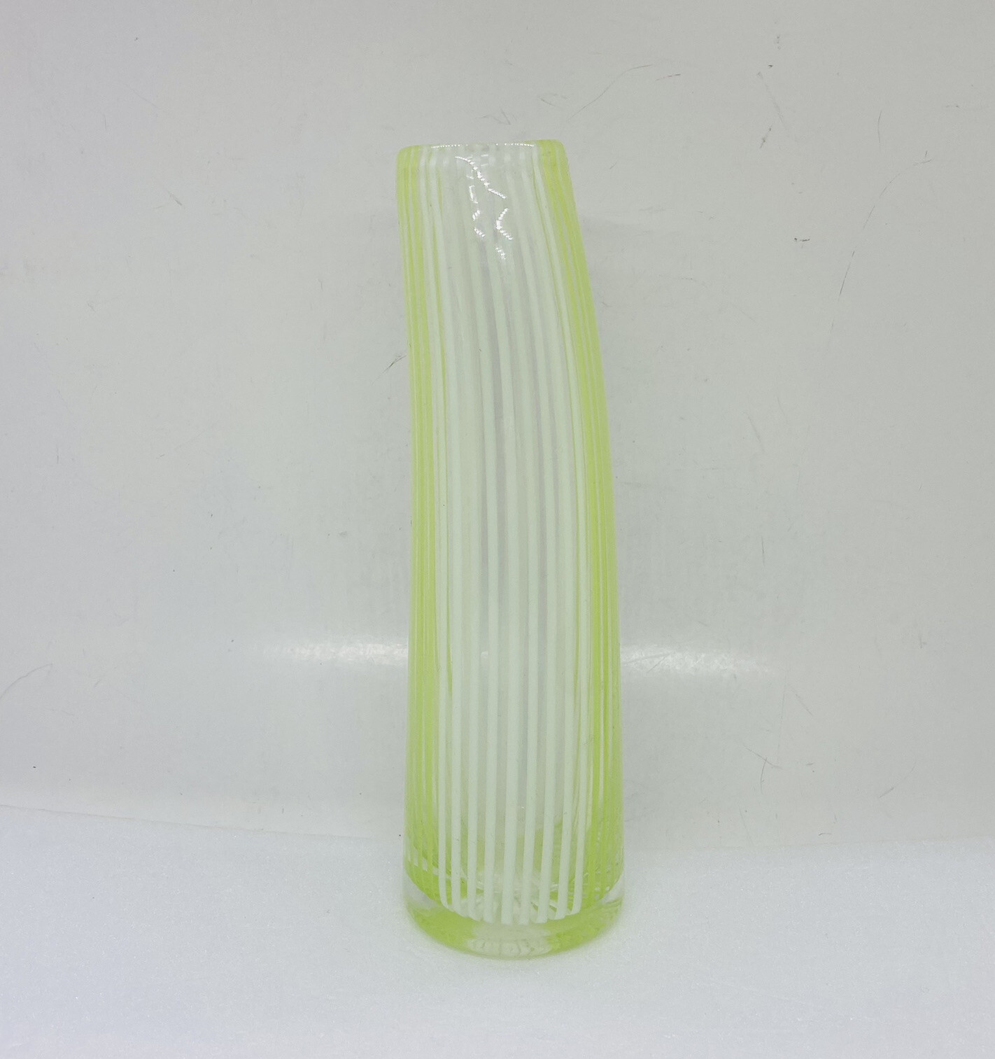 Vintage Yellow White Striped Curved Glass Flower Vase 8” Tabletop Art Decor 33