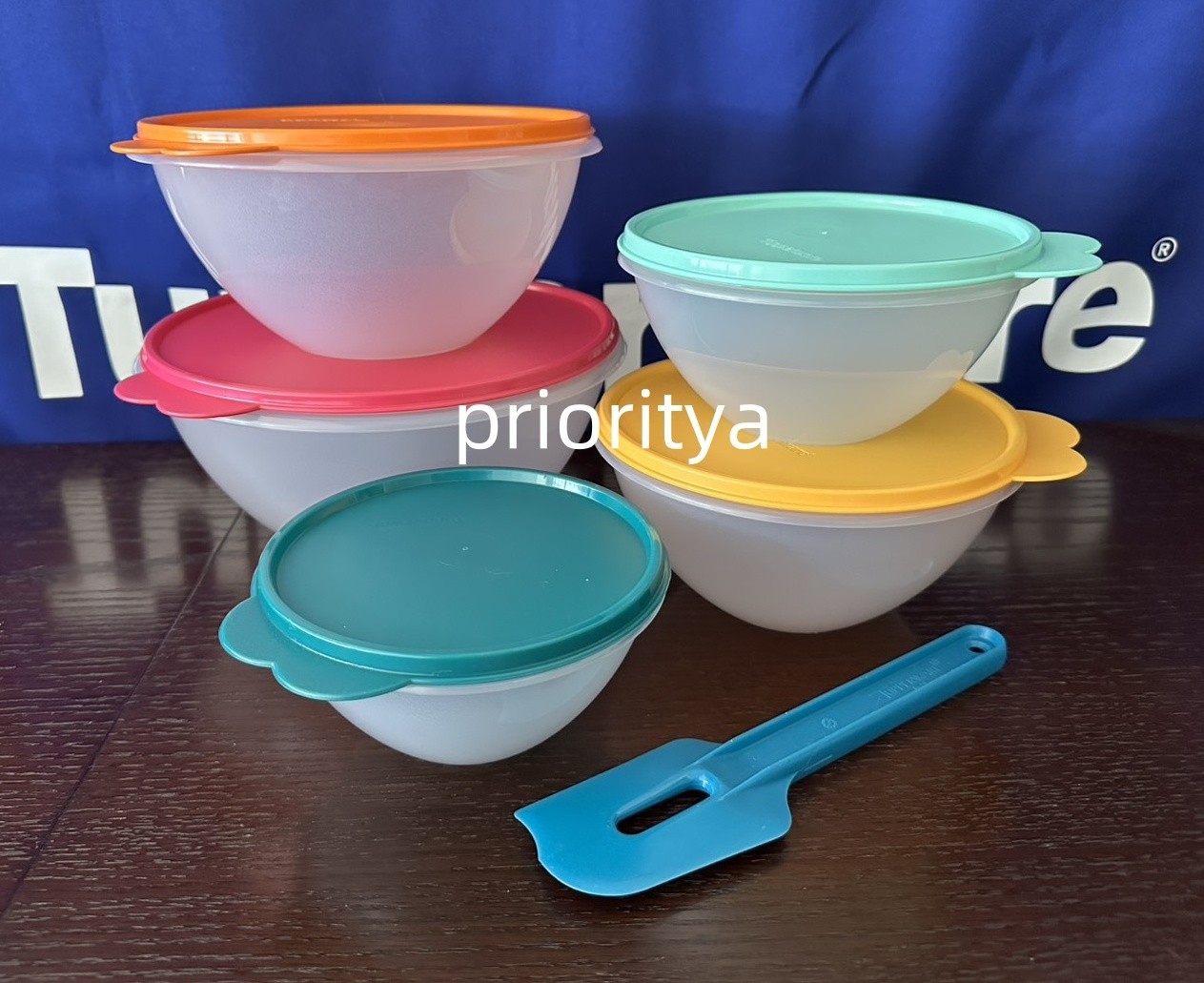 Tupperware Classic Wonderlier Mixing All Purpose Bowl Bright Set 5 + Spatula New