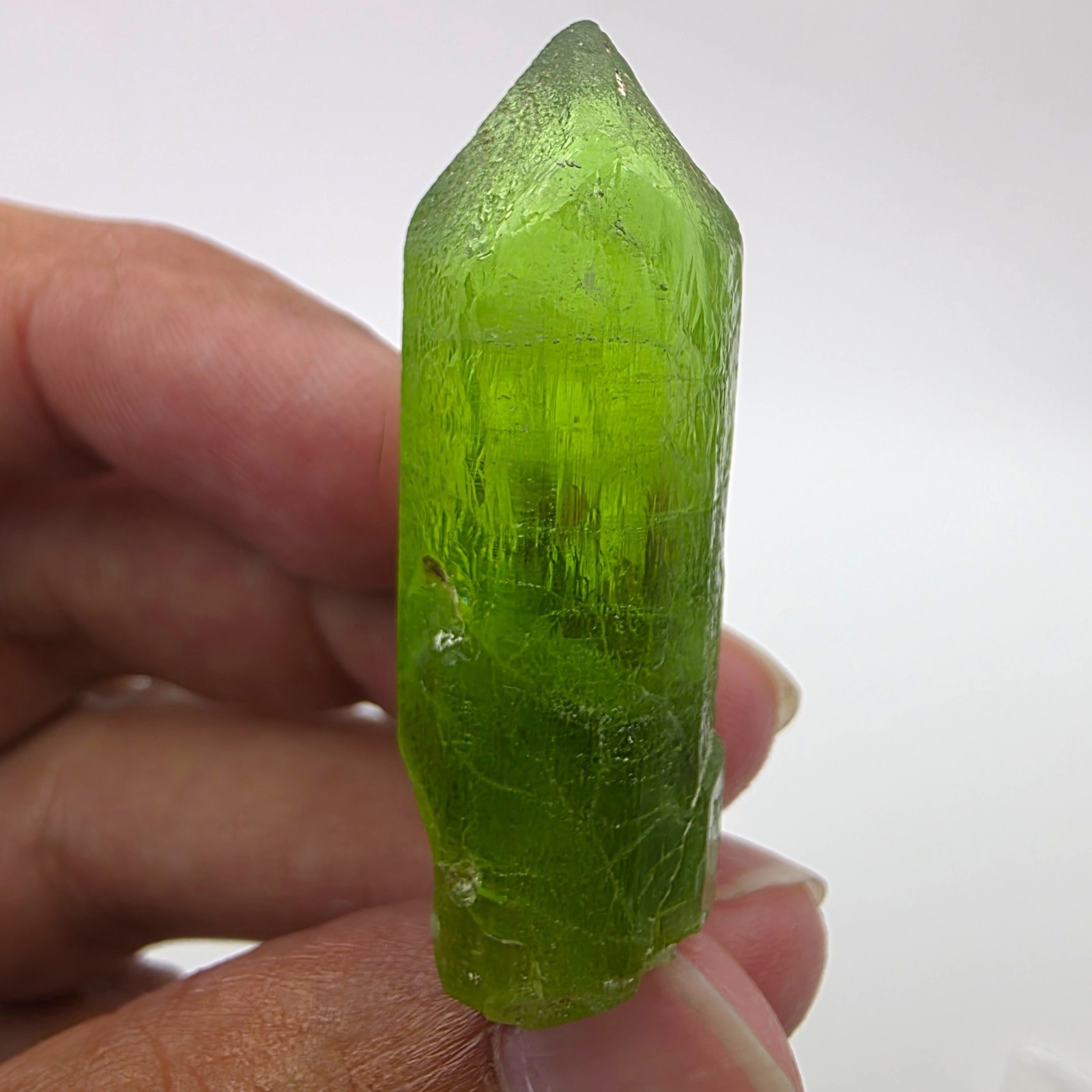 Peridot Crystal 92.9 Carat / Peridot minerals / Peridot Specimens / Natural 