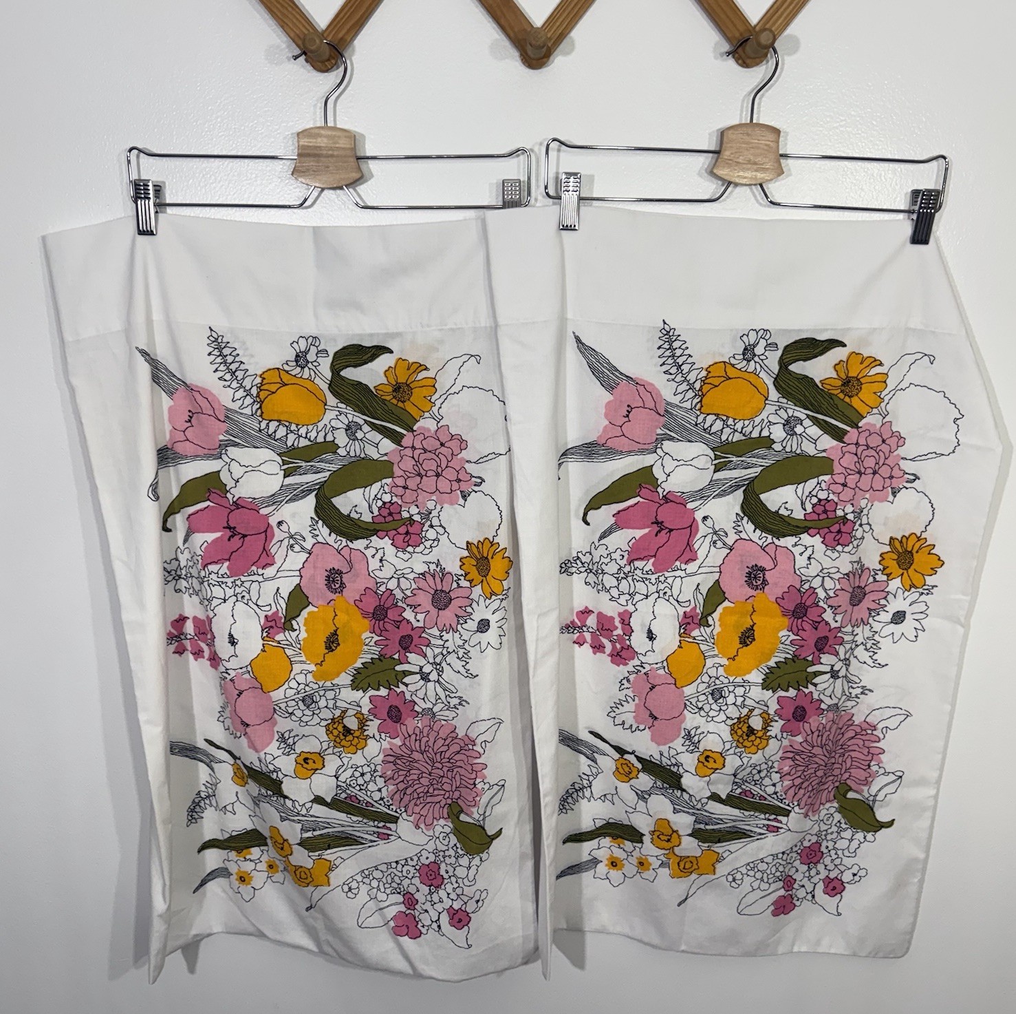 Vintage Pillowcase Lot King Flower Power Pastel 