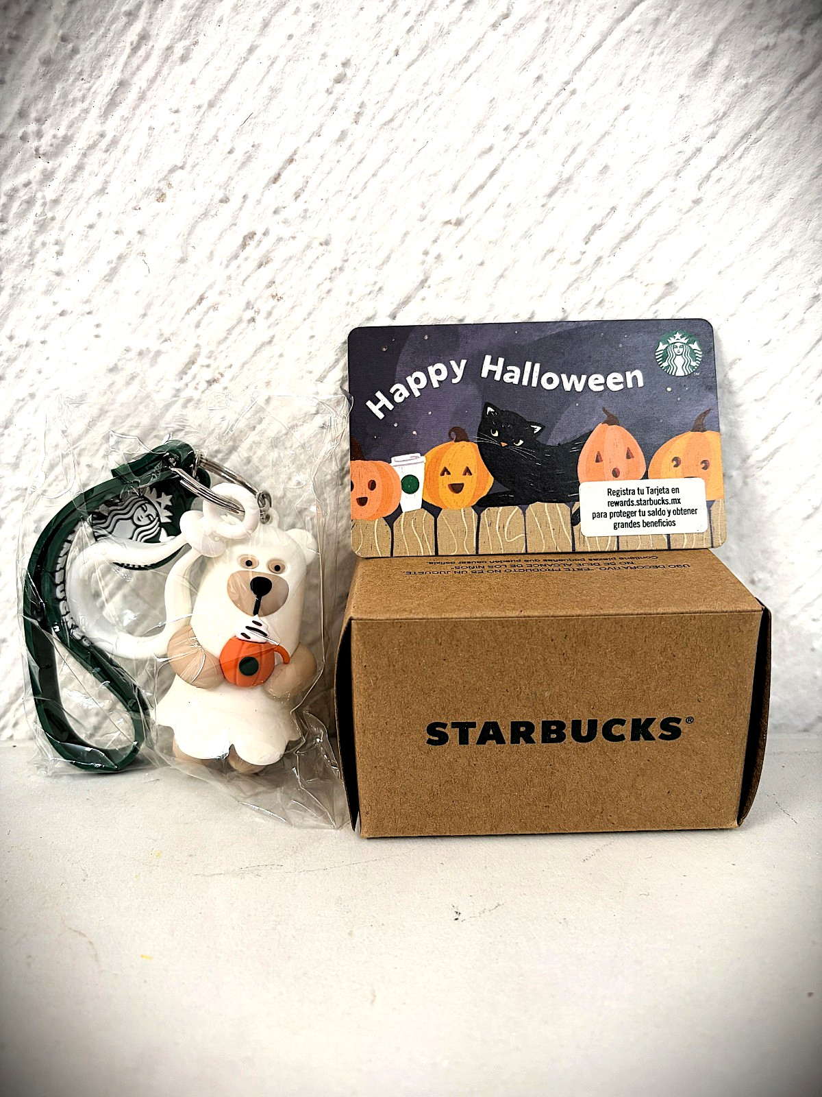 STARBUCKS KEYCHAIN HALLOWEN 2024 EXCLUSIVE MEXICO ORIGINAL EXCELLENT GIFT