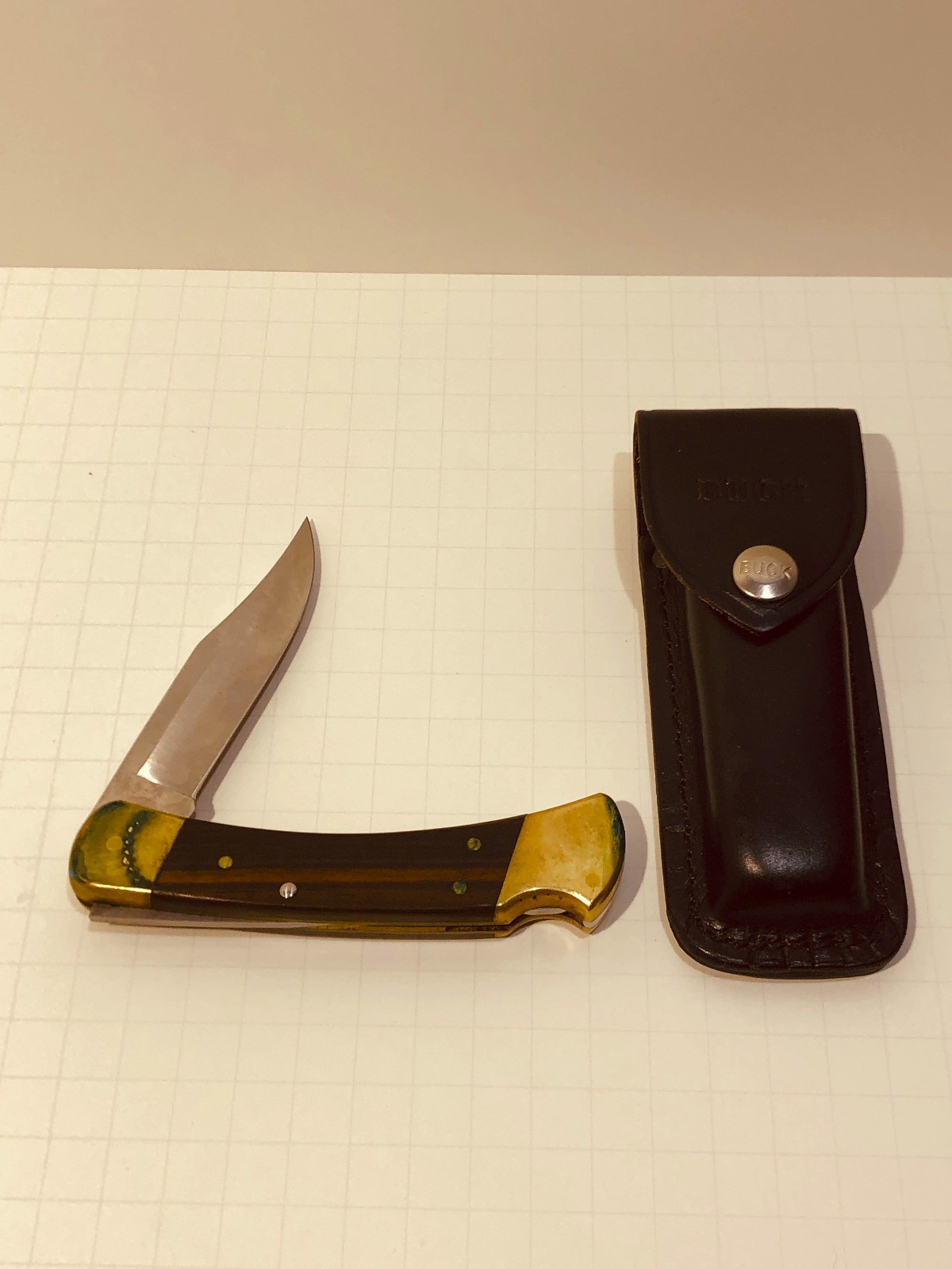Vintage 1986 Buck 110 Folding Hunter Knife USA Brass Wood Leather Sheath