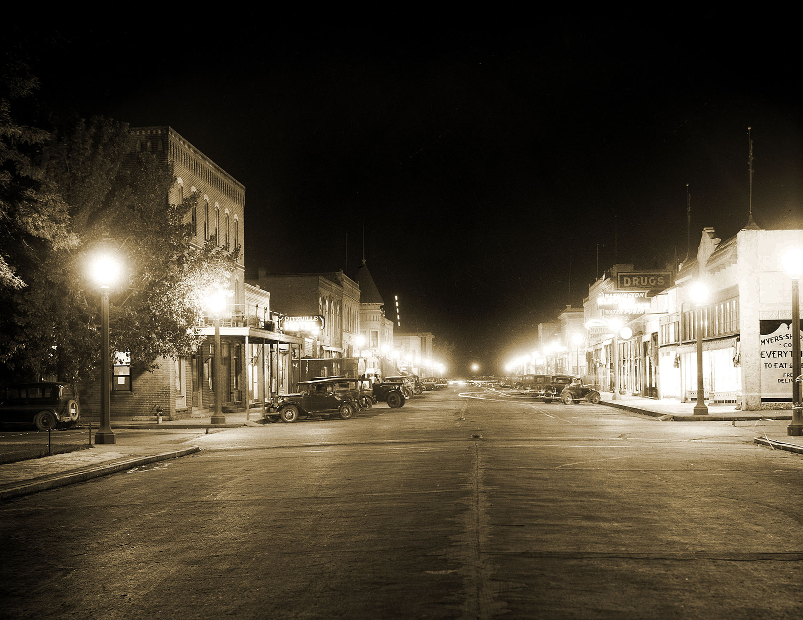 1930's Main Street at Night, Ritzville, WA Vintage Old Photo 8.5