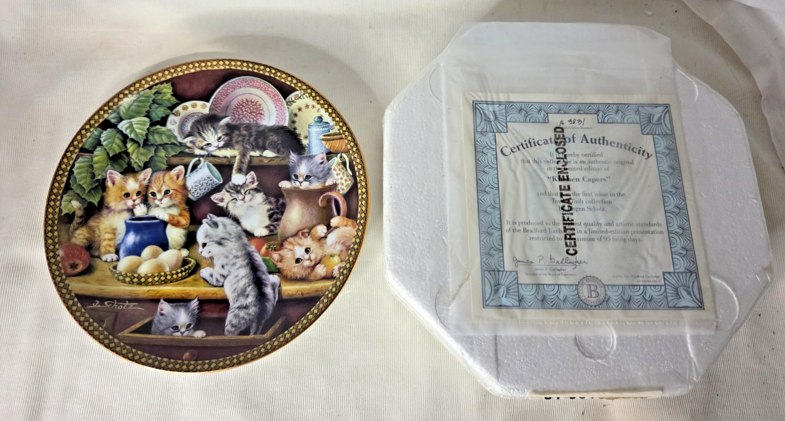 Bradford Exchange 1st Issue in Tender Tails Kitchen Capers Decorative Plate 8\'\'