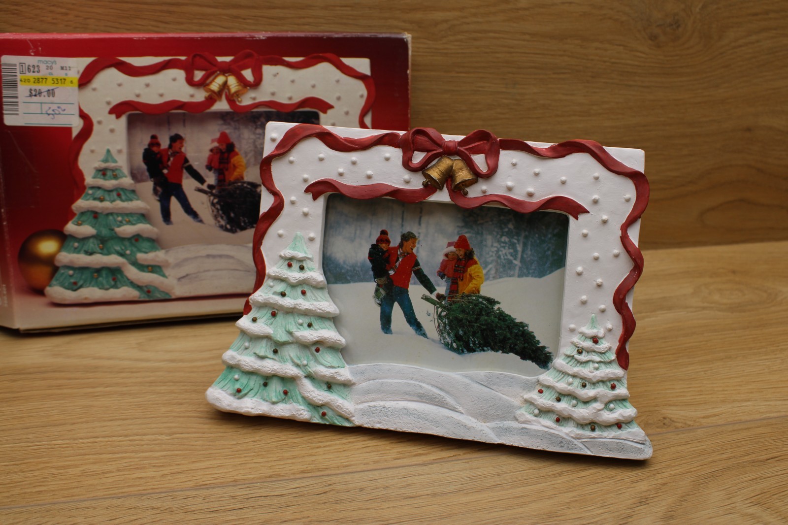 Vintage 1991 Macy's Christmas Photo Frame Trees Bells Snow Original Box