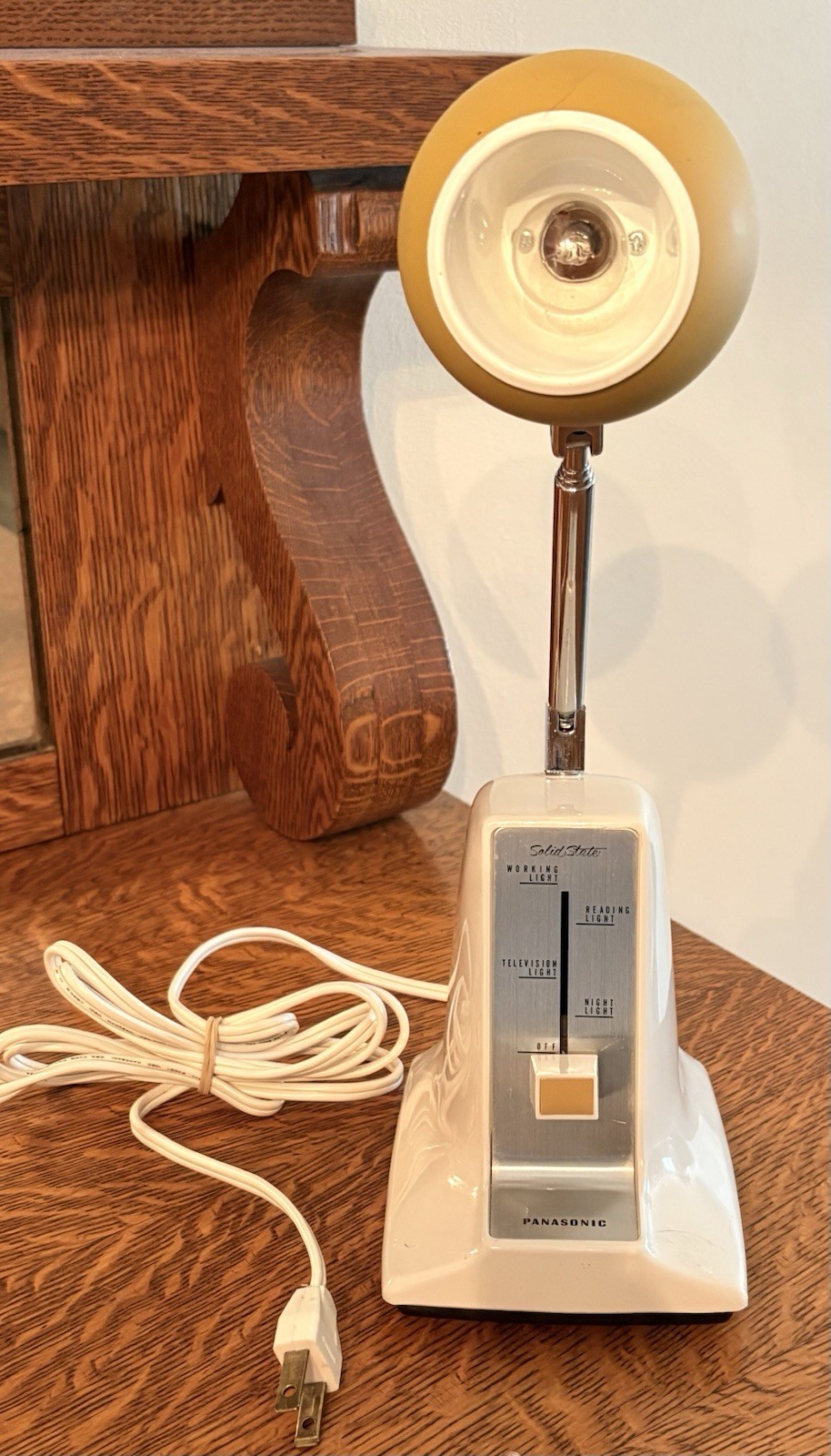 Vintage Panasonic Eyeball Desk  Lamp LS-201E Telescopic Tan Working w/ New Bulb