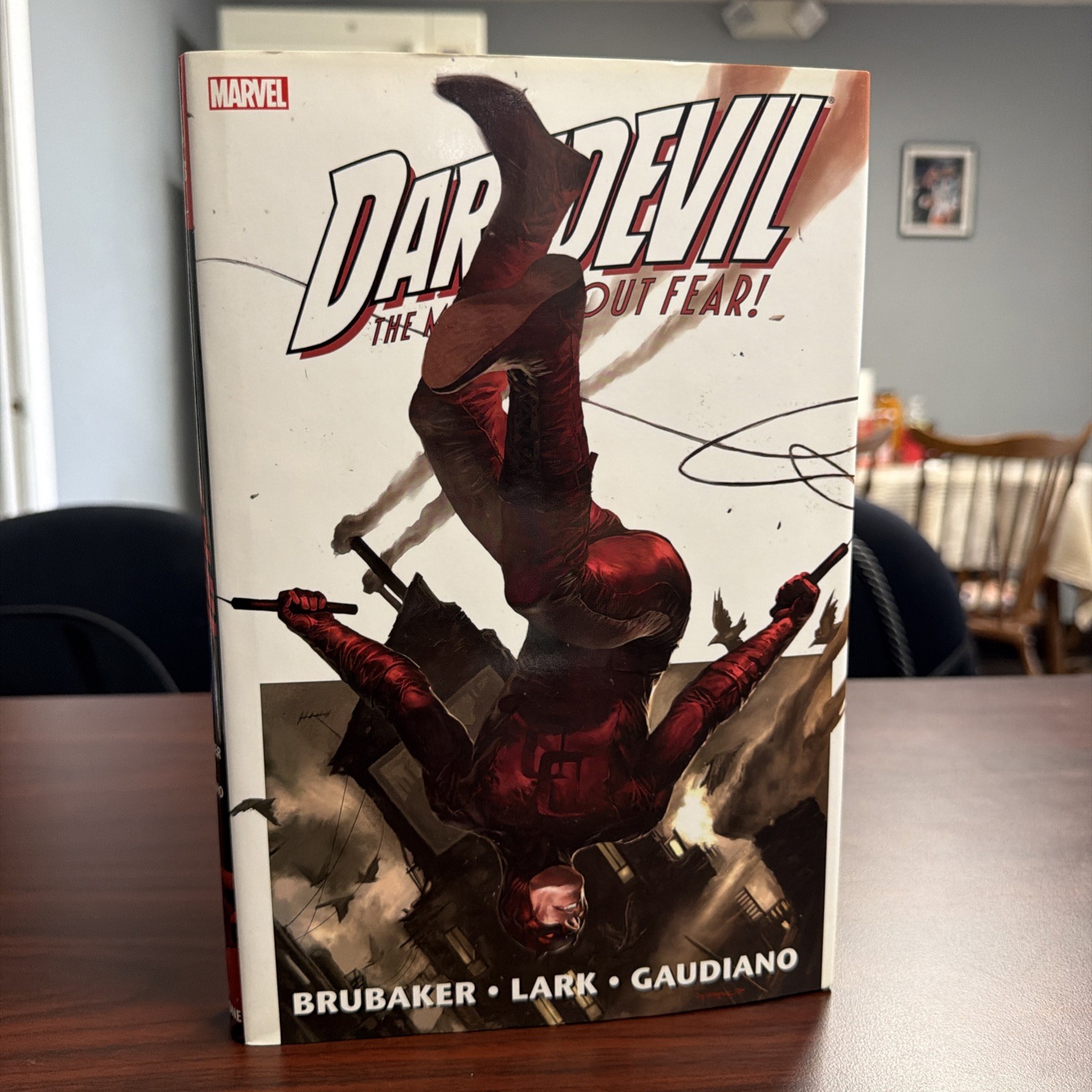 Daredevil by Ed Brubaker & Michael Lark Omnibus #1 (Marvel Comics 2017)