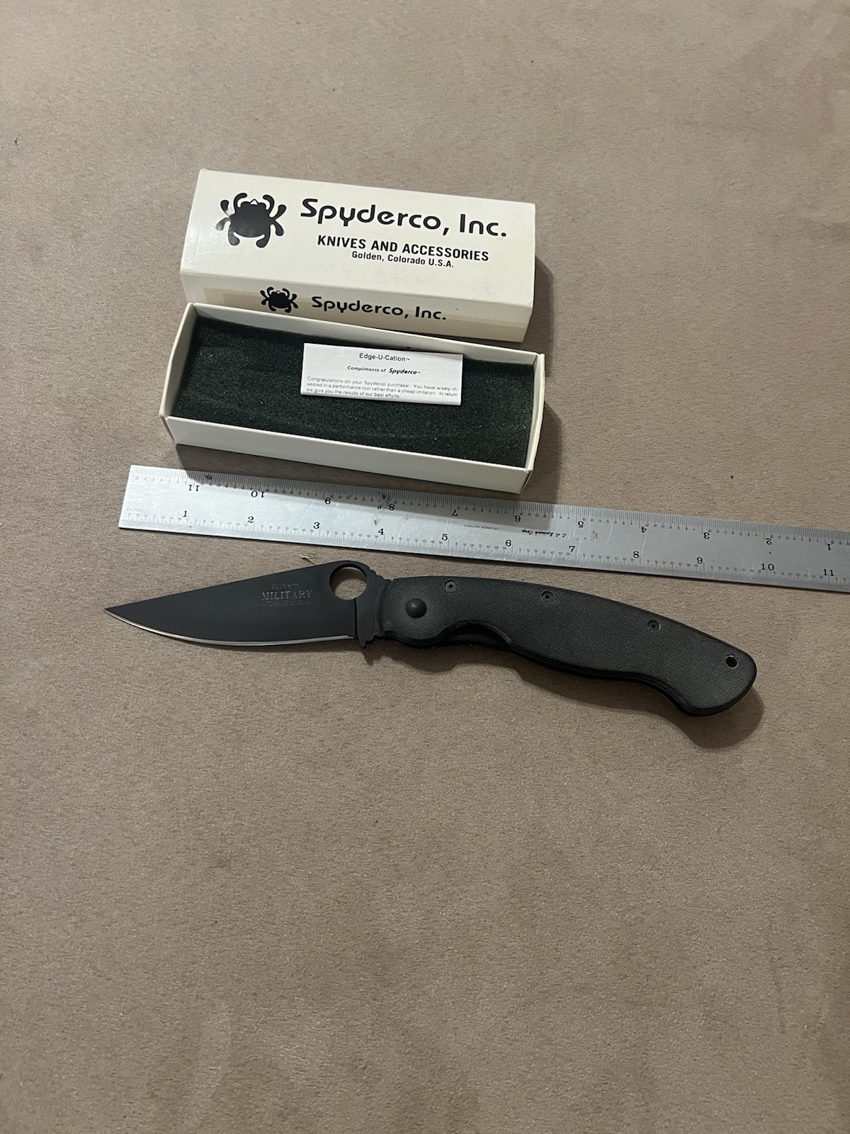 Rare Early 1st Gen Spyderco Military C36GPBK Knife 2-Screw Clip Black ATS-34 Box