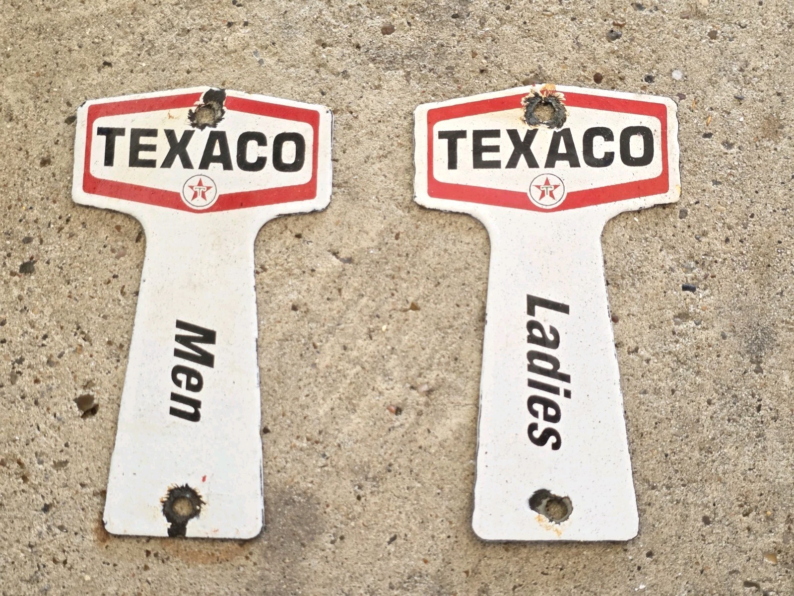 2 VINTAGE TEXACO PORCELAIN SIGN BATHROOM KEY FOB  BATHROOM 6