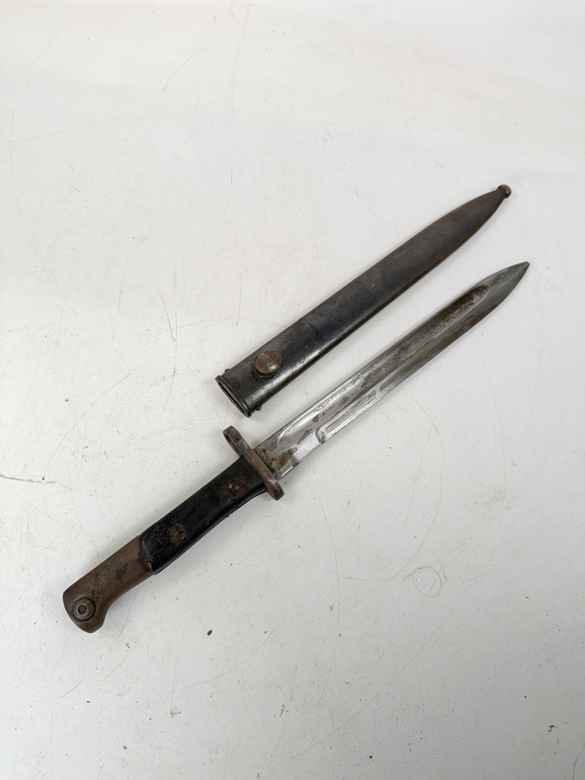 Chilean m1912 Mauser Short Sword w/ Scabbard for 7mm Mfg 1912-13 & Crest OE WG