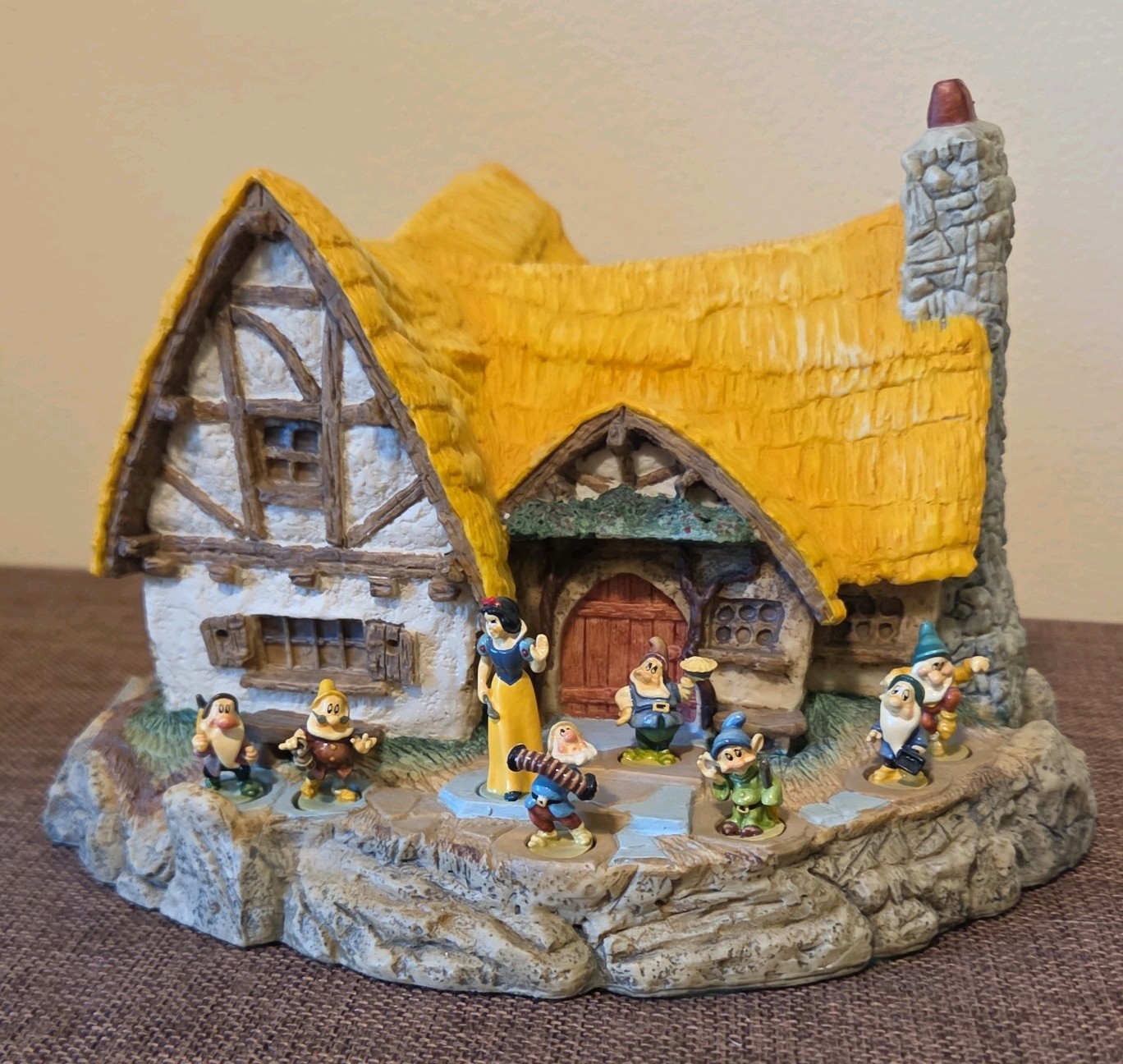 1987 Disney SNOW WHITE & SEVEN DWARFS Cottage GOEBEL Miniatures 1987 Limited Ed