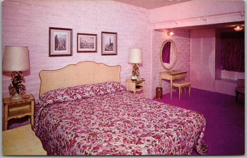 c1960s MADONNA INN POSTCARD Calif. \
