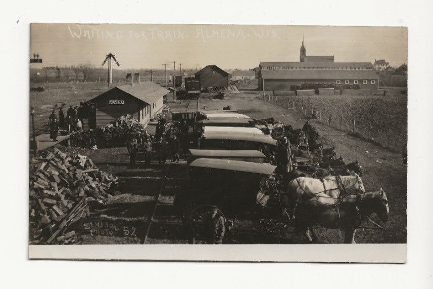 OLD ALMENA WISCONSIN WI RPPC - RAILROAD STATION DEPOT - DENISON IMAGE - WAGONS
