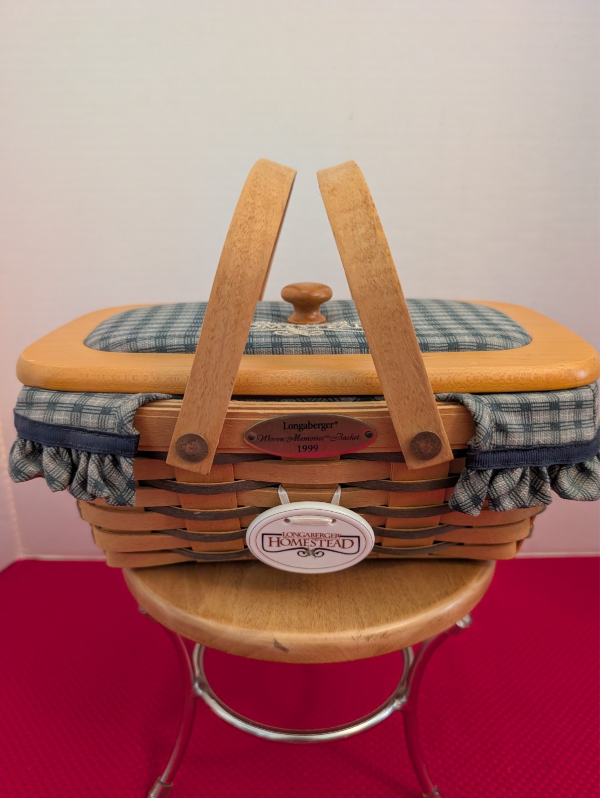 Longaberger 1999 Woven Memories Basket,Liner,Protector+Embroidered Wooden Lid