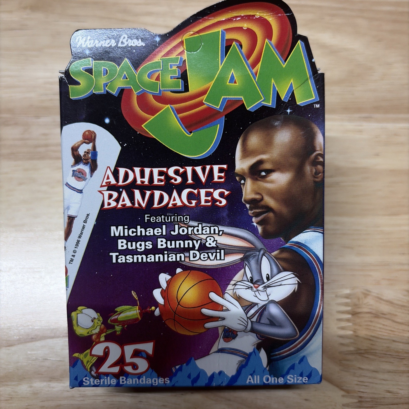 VTG 1996 Space Jam Adhesive Bandages Michael Jordan BUGS BUNNY sealed box