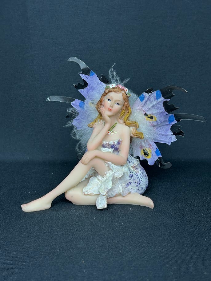 Vintage Seated Purple Fairy Pacific Giftware AM2631 Resin Statue Metal Wings