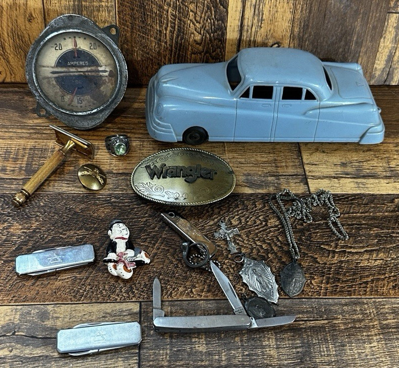 VINTAGE JUNK DRAWER LOT 30s GAUGE BEAR KNIFE GILLETTE GOLD RAZOR CATHOLIC MEDALS