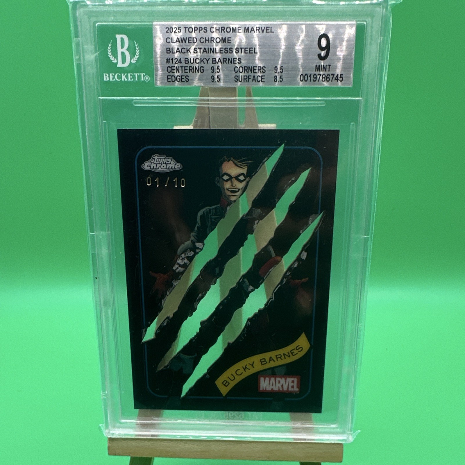 Topps 2025 Chrome Marvel Clawed Chrome Black Stainless Steel #124 Bucky /10