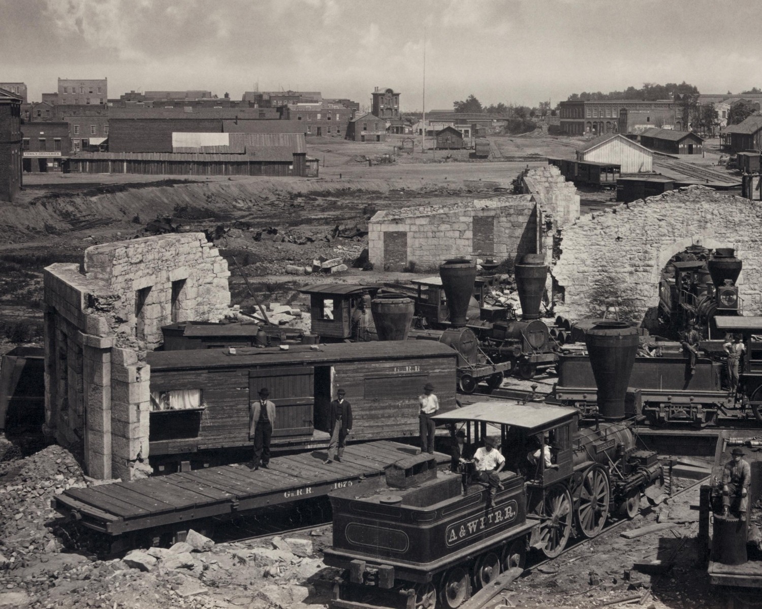 1864-1866 The Ruined Roundhouse of Atlanta - 8x10 Photo On 8.5x11 #4451