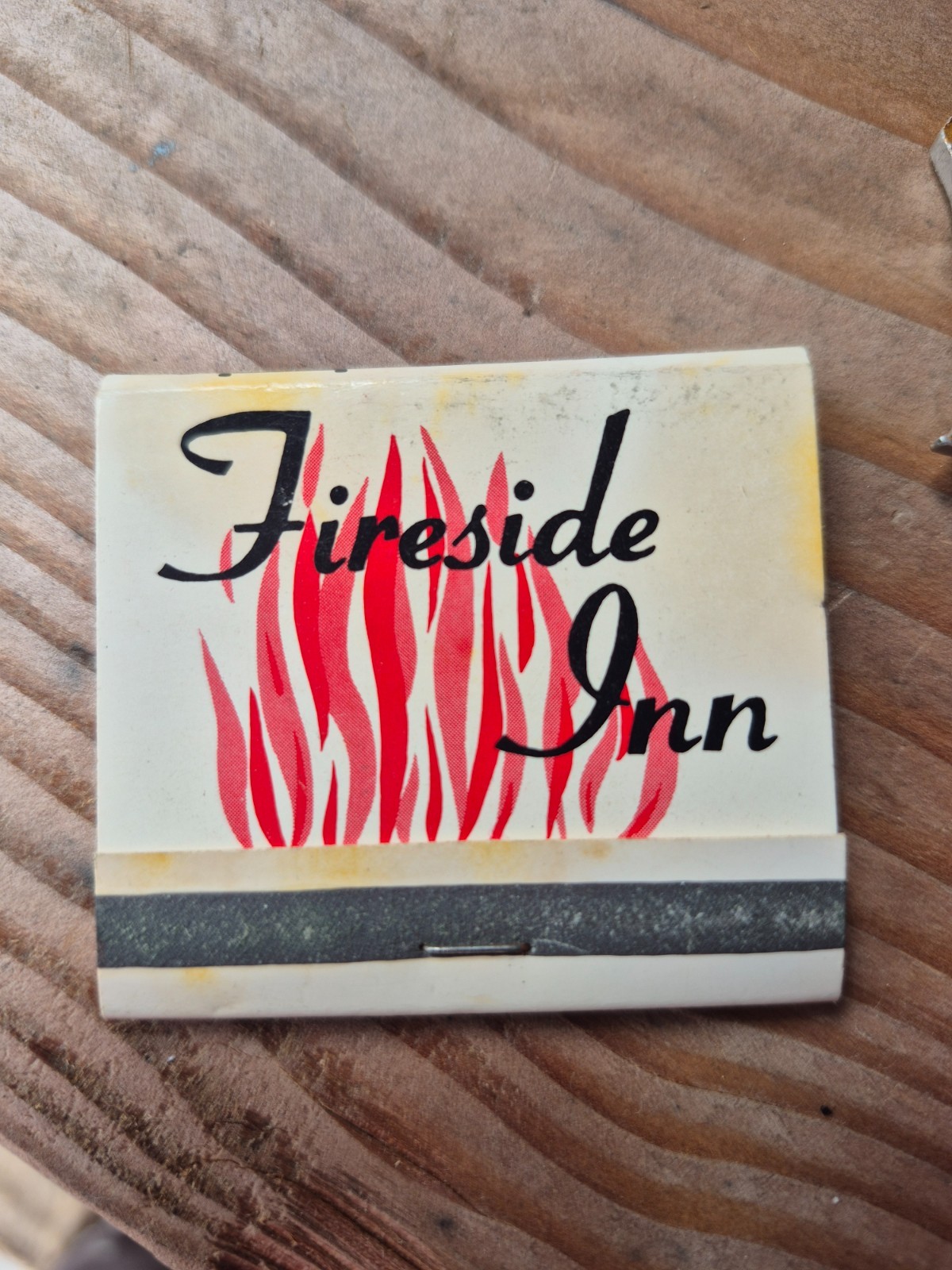 Vintage 1970's Fireside Inn Ventura CA Matchbook Hotel Matchbook