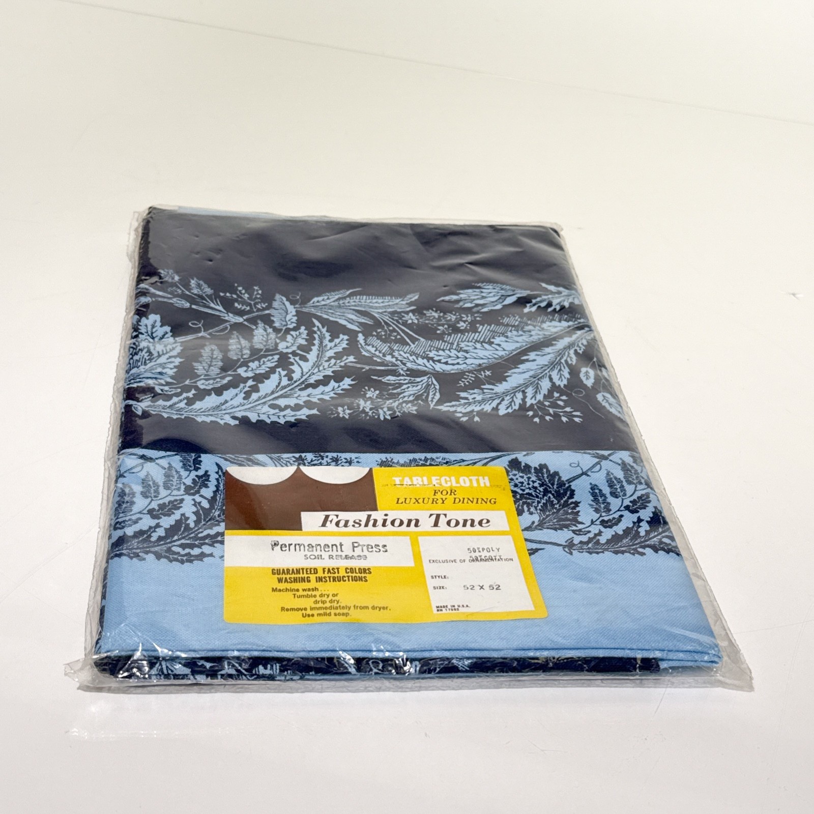 Vtg Fashion Tone Permanent Press Tablecloth 52x52 Square NIP Blue Floral USA 