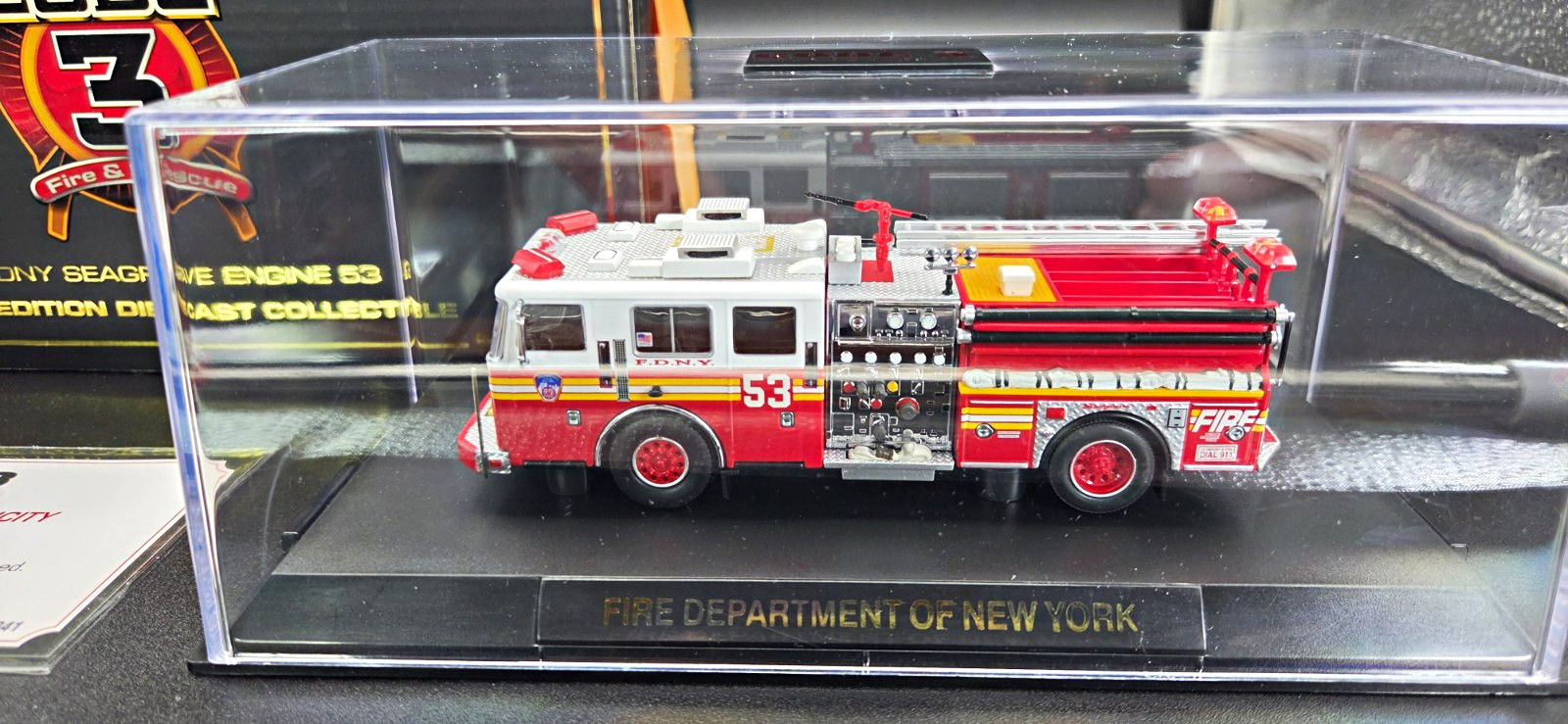 Code 3 Collectibles FDNY Seagrave Engine 53 1/64 Diecast