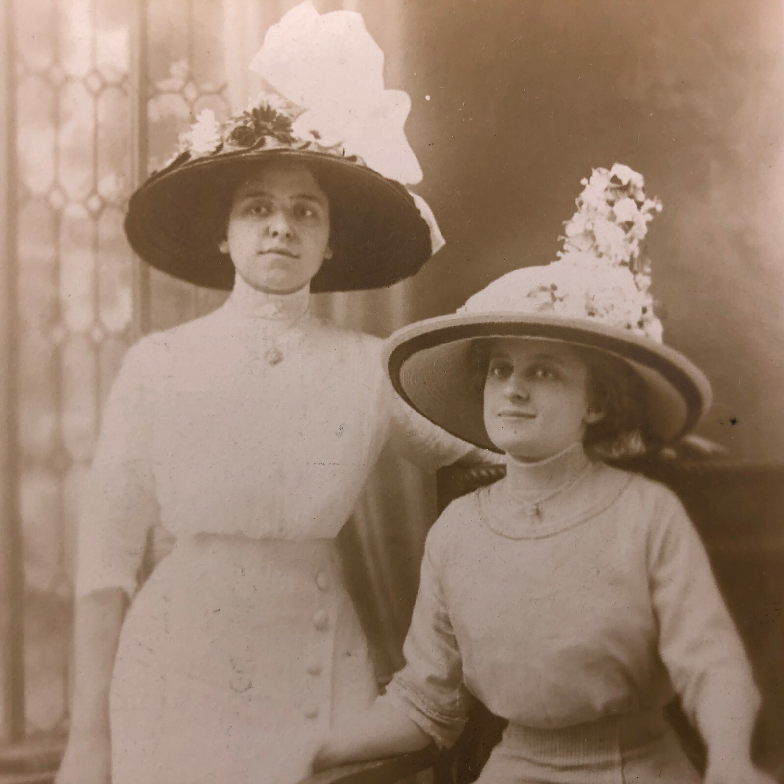 VTG RPPC Postcard Upper Class Women Rich Fab Victorian Hats Dresses Real Photo