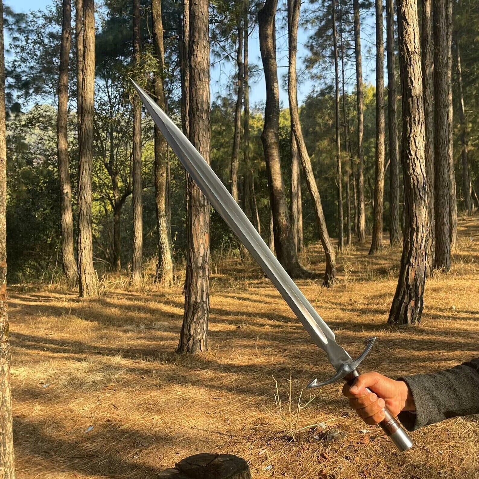 BEAUTIFUL CUSTOM HANDMADE D2 TOOL STEEL HUNTING SWORD WITH LEATHER SHEATH